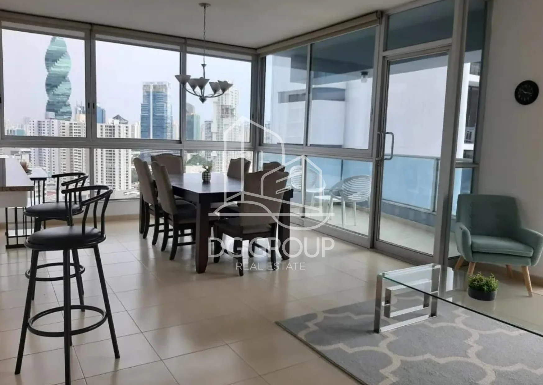 Alquiler de apartamento Avenida Balboa PH Grand Bay en Ciudad de Panamá – 102 m², 1 recámaras – foto 3 de 8