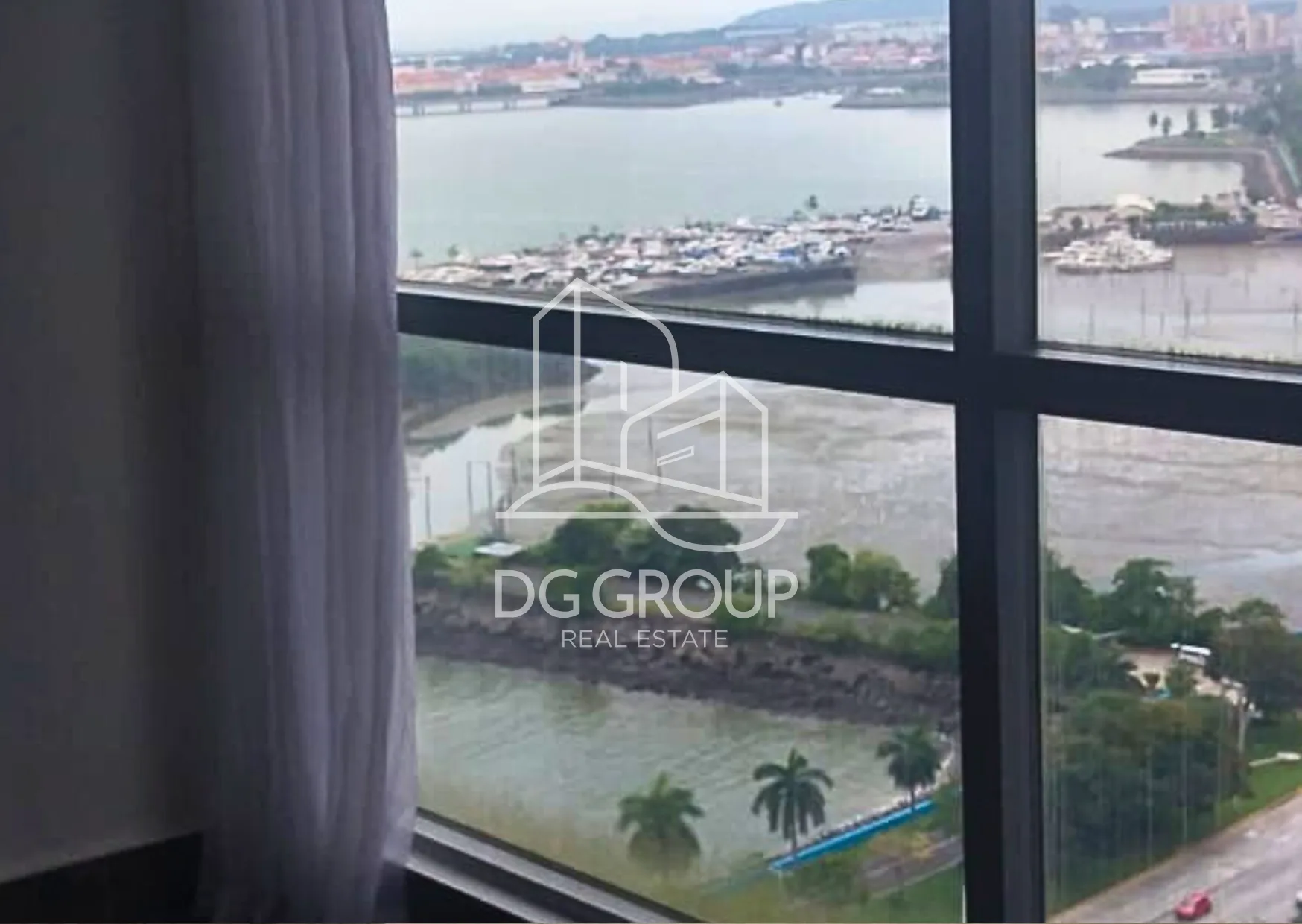 Alquiler de apartamento en Avenida Balboa PH Yoo Panamá en Ciudad de Panamá – 160 m², 2 recámaras – foto 3 de 8