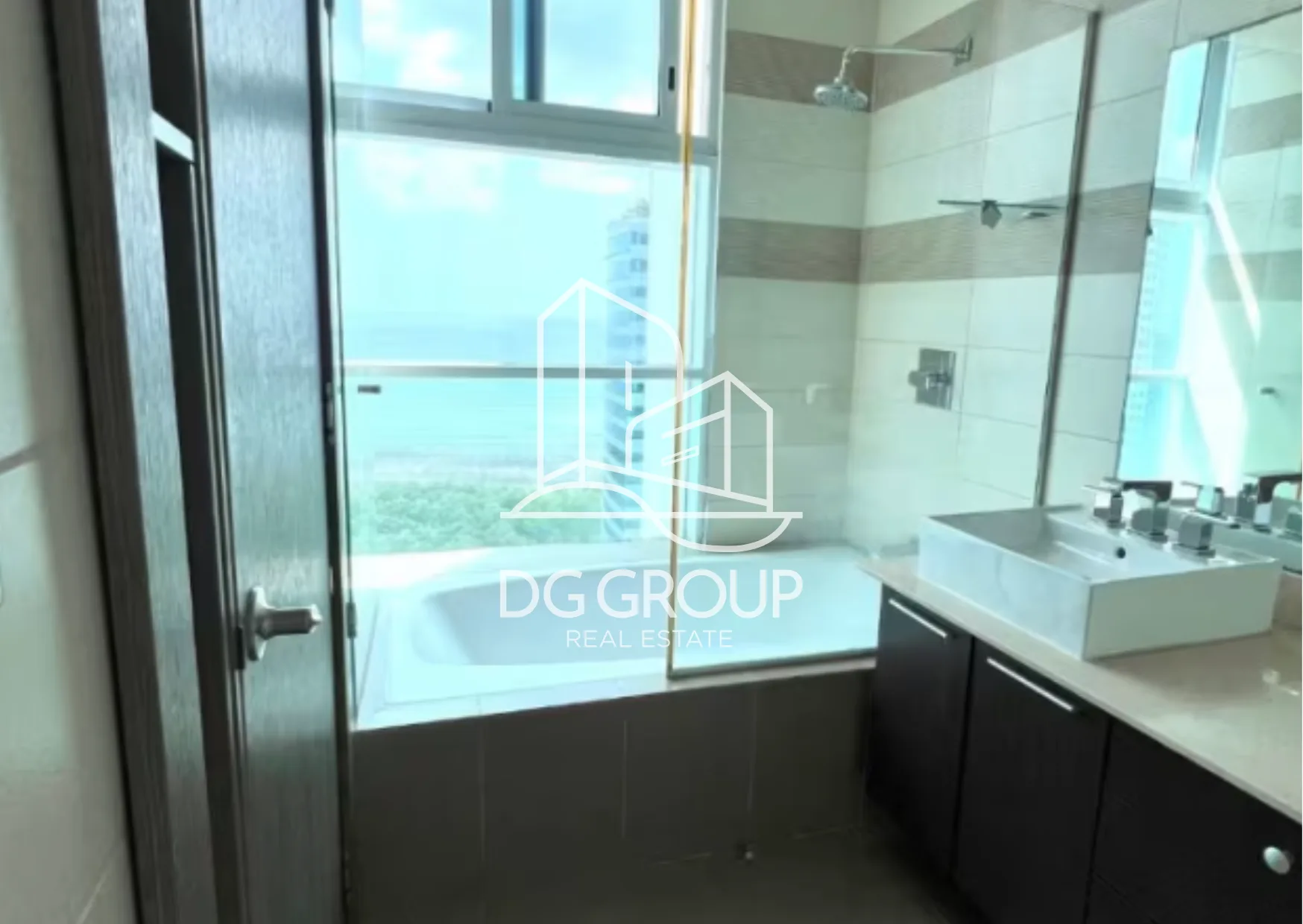 Apartment for Rent in Costa del Este in Ciudad de Panamá – 205 m², 3 bedrooms – photo 2 of 7
