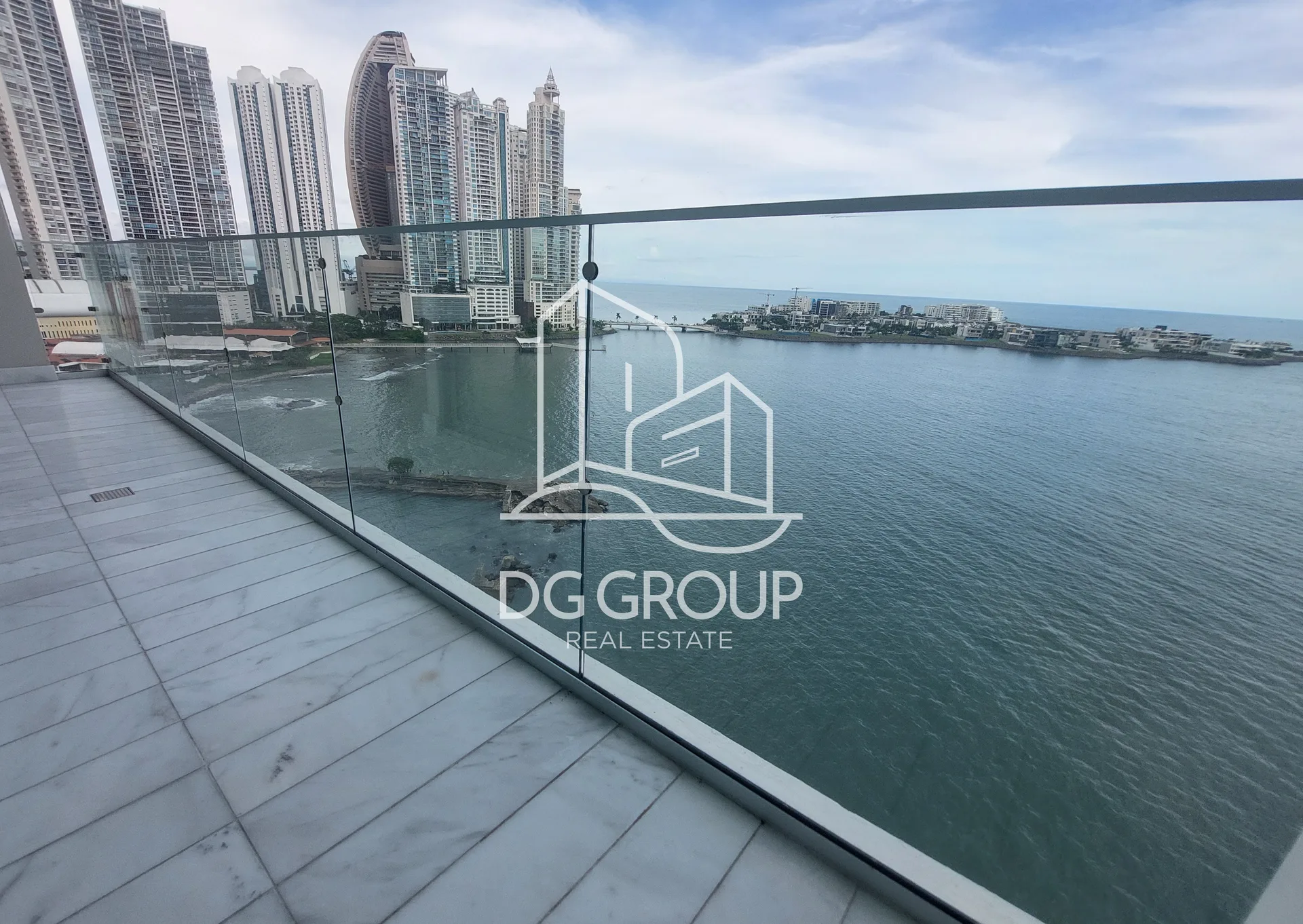 Alquiler de apartamento en Ph Sea Point en Ciudad de Panamá – 367 m², 3 recámaras – foto 2 de 8