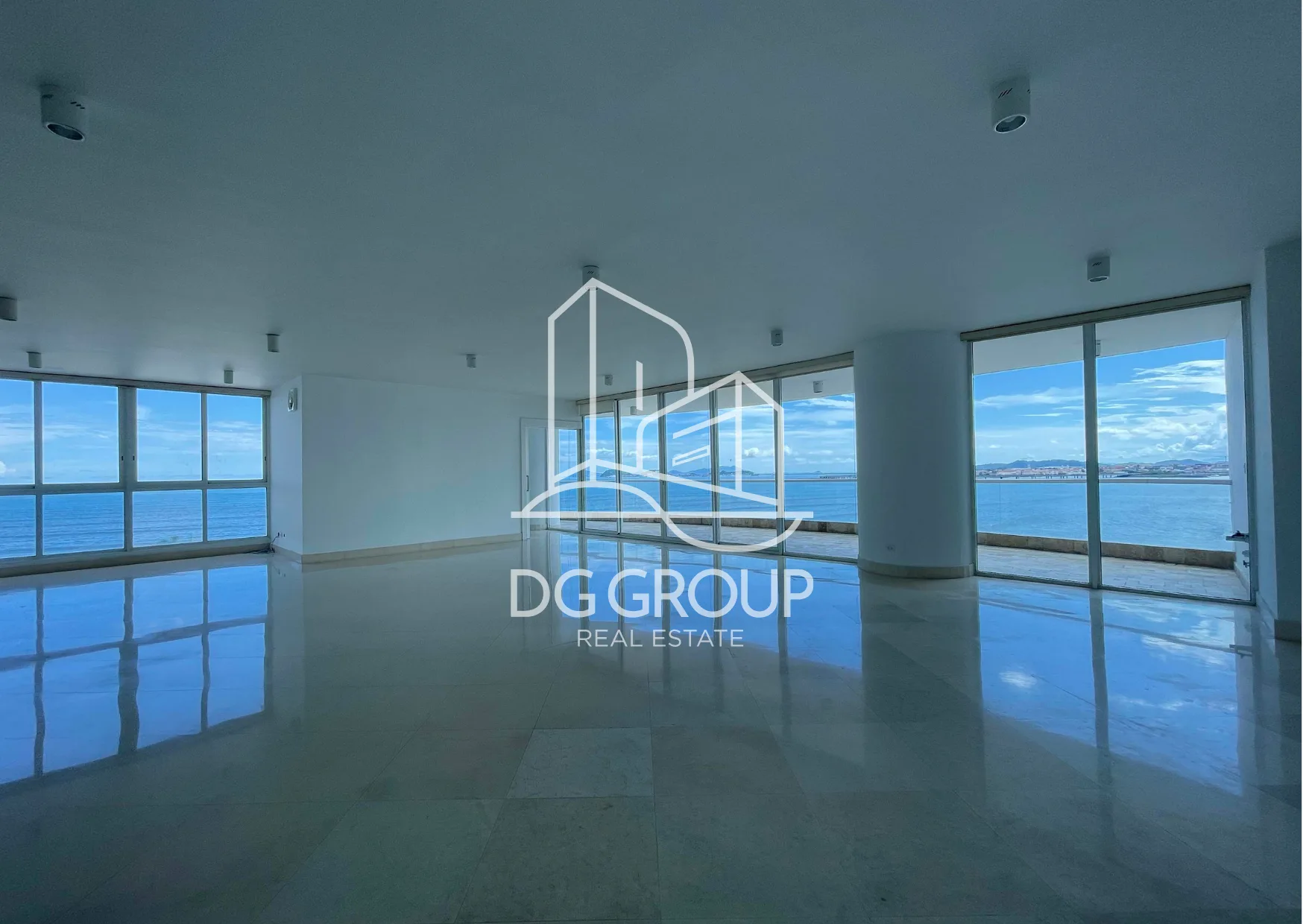 Alquiler de apartamento en Punta Paitilla PH Sea Point en Ciudad de Panamá – 367 m², 3 recámaras – foto 3 de 8