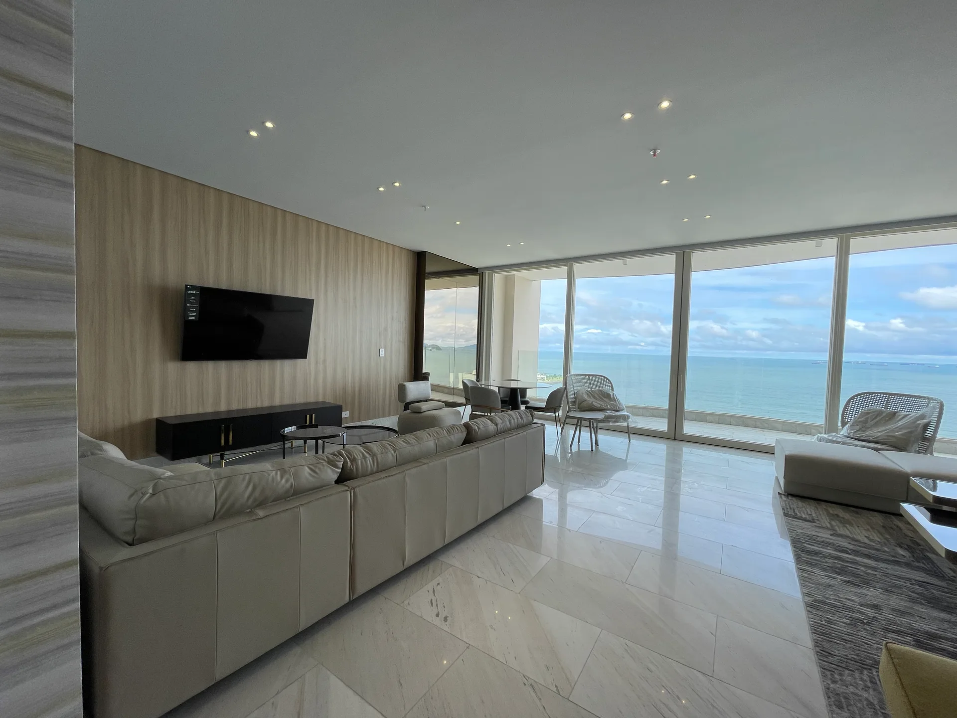 Alquiler de apartamento en Punta Paitilla Ph The Towers en Ciudad de Panamá – 329 m², 3 recámaras – foto 4 de 8