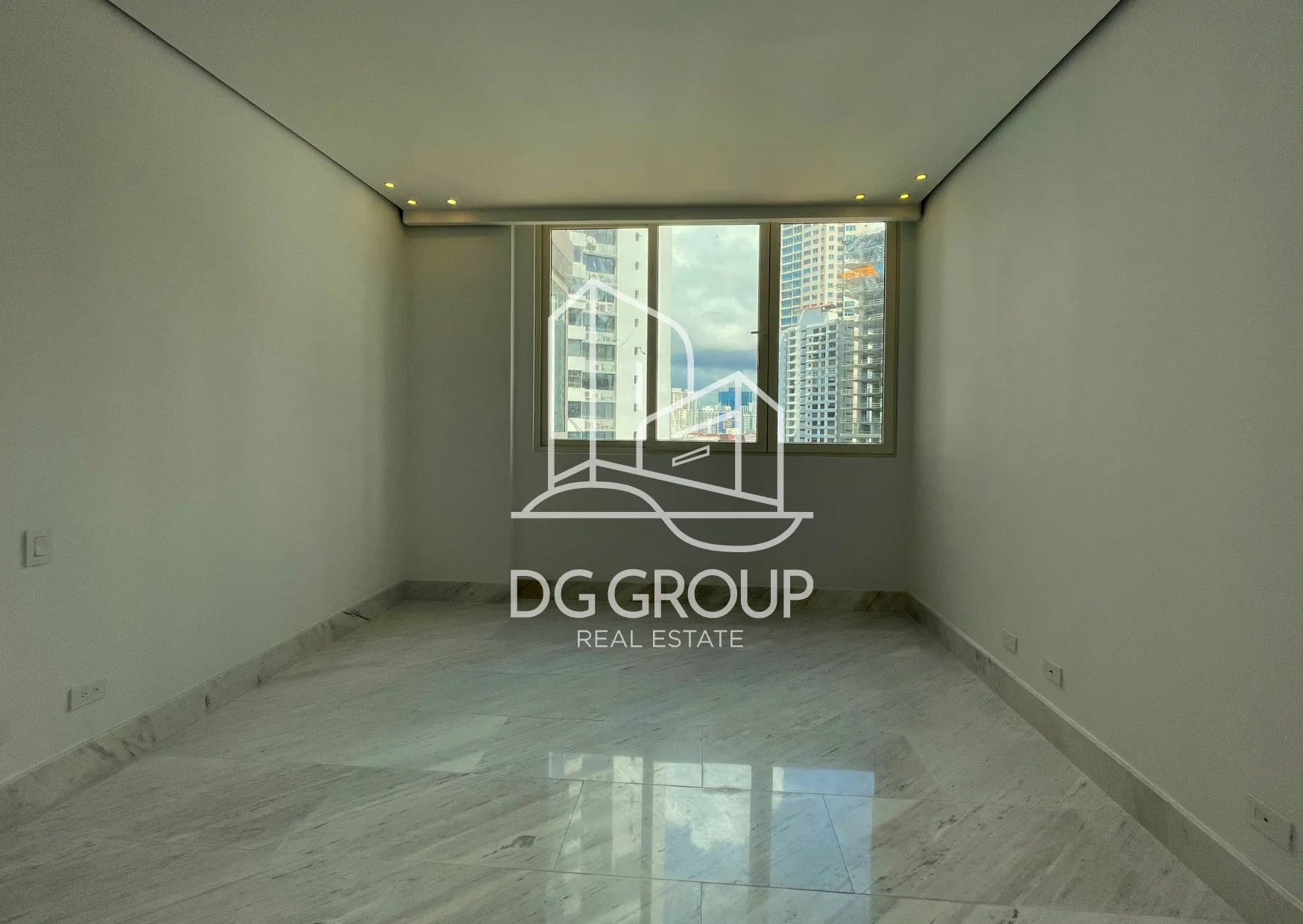 Alquiler de apartamento en Punta Paitilla The Towers en Ciudad de Panamá – 395 m², 4 recámaras – foto 5 de 8