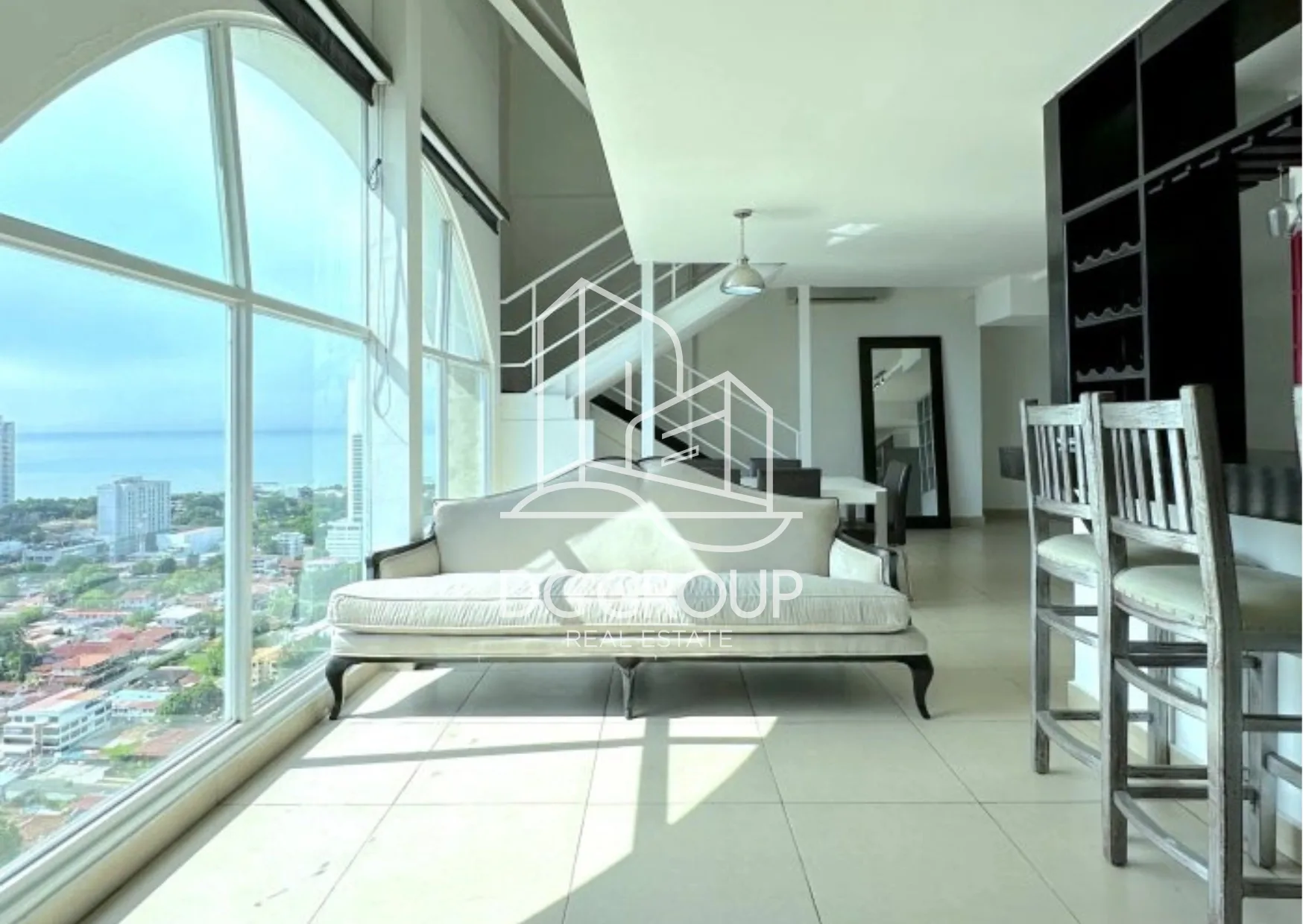 Alquiler de Apartamento PH Emporium Tower  en Ciudad de Panamá – 110 m², 1 recámaras – foto 6 de 8