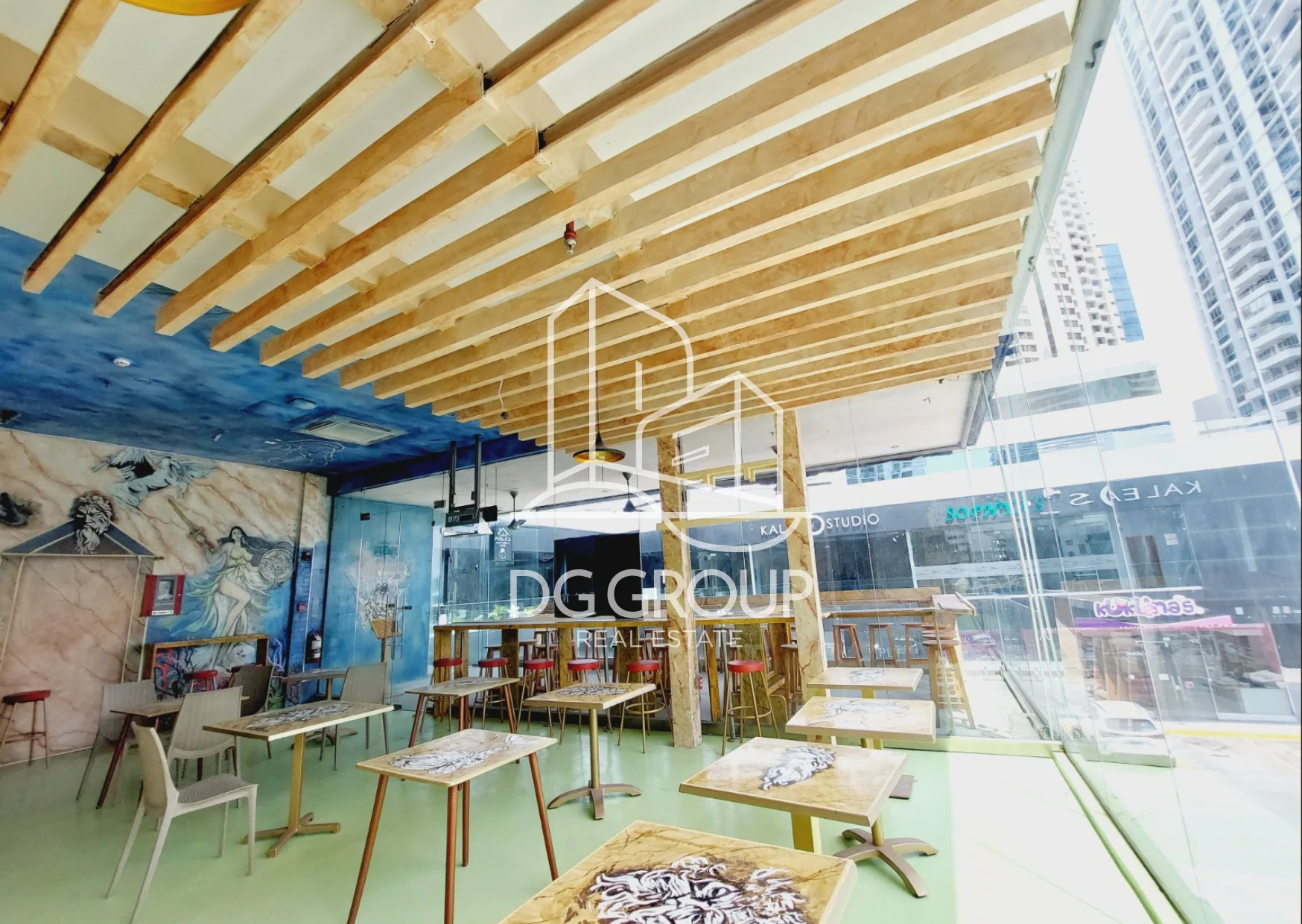Alquiler de local comercial en Avenida Balboa en Ciudad de Panamá – 318 m² – foto 1 de 8