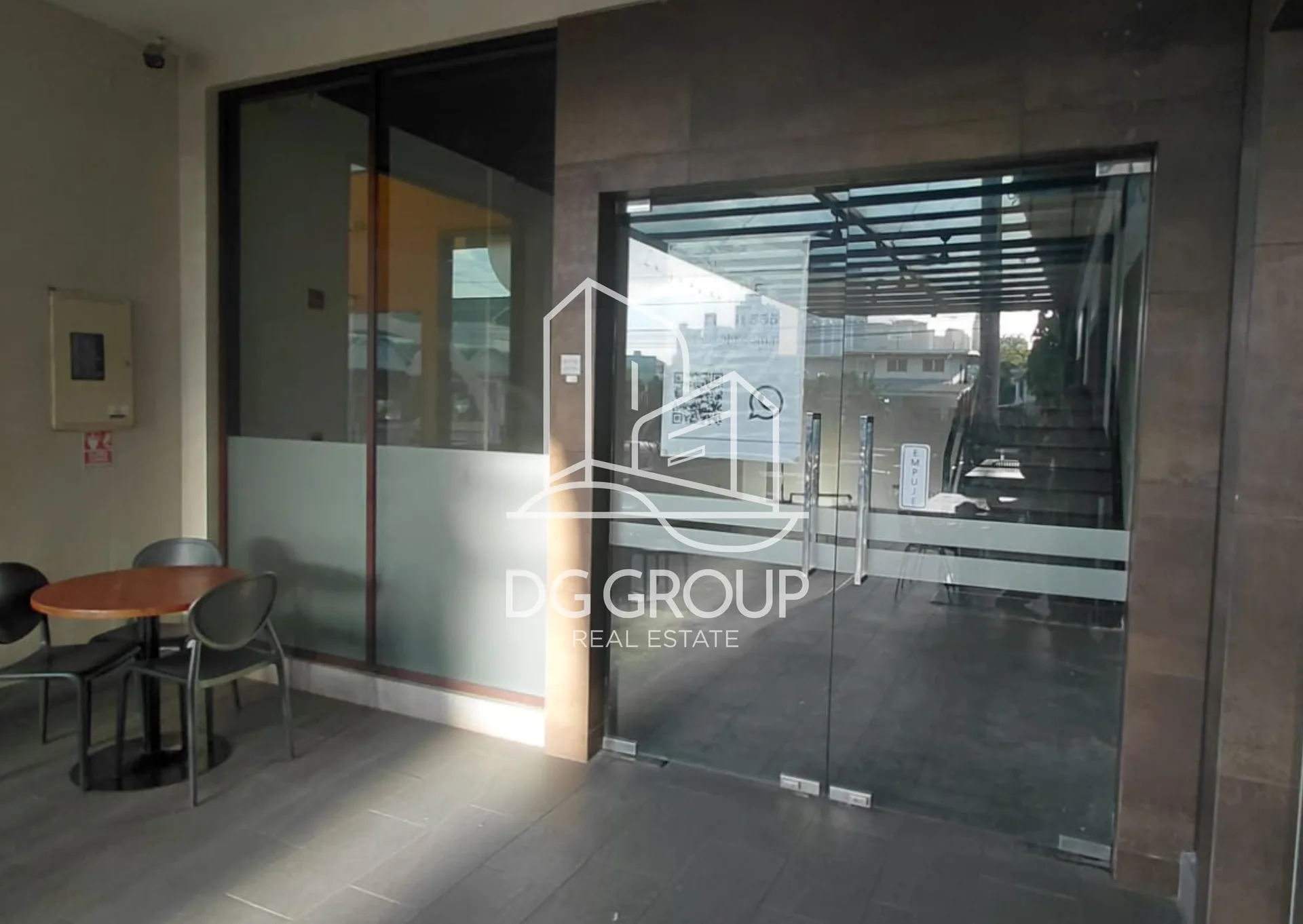 Alquiler de local comercial en San Francisco en Ciudad de Panamá – 120 m² – foto 7 de 8