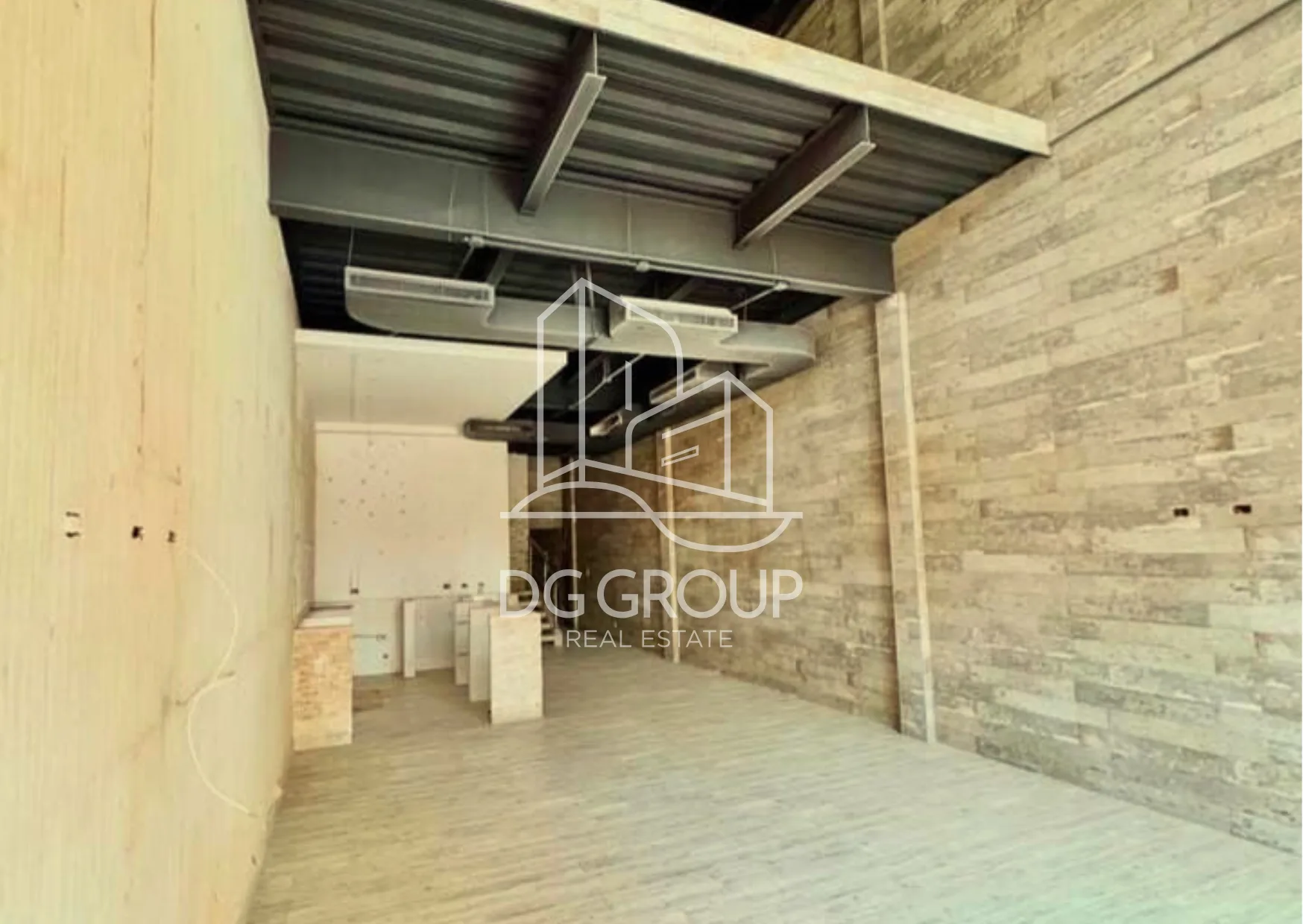 Alquiler de local en Obarrio en Ciudad de Panamá – 194 m² – foto 2 de 8
