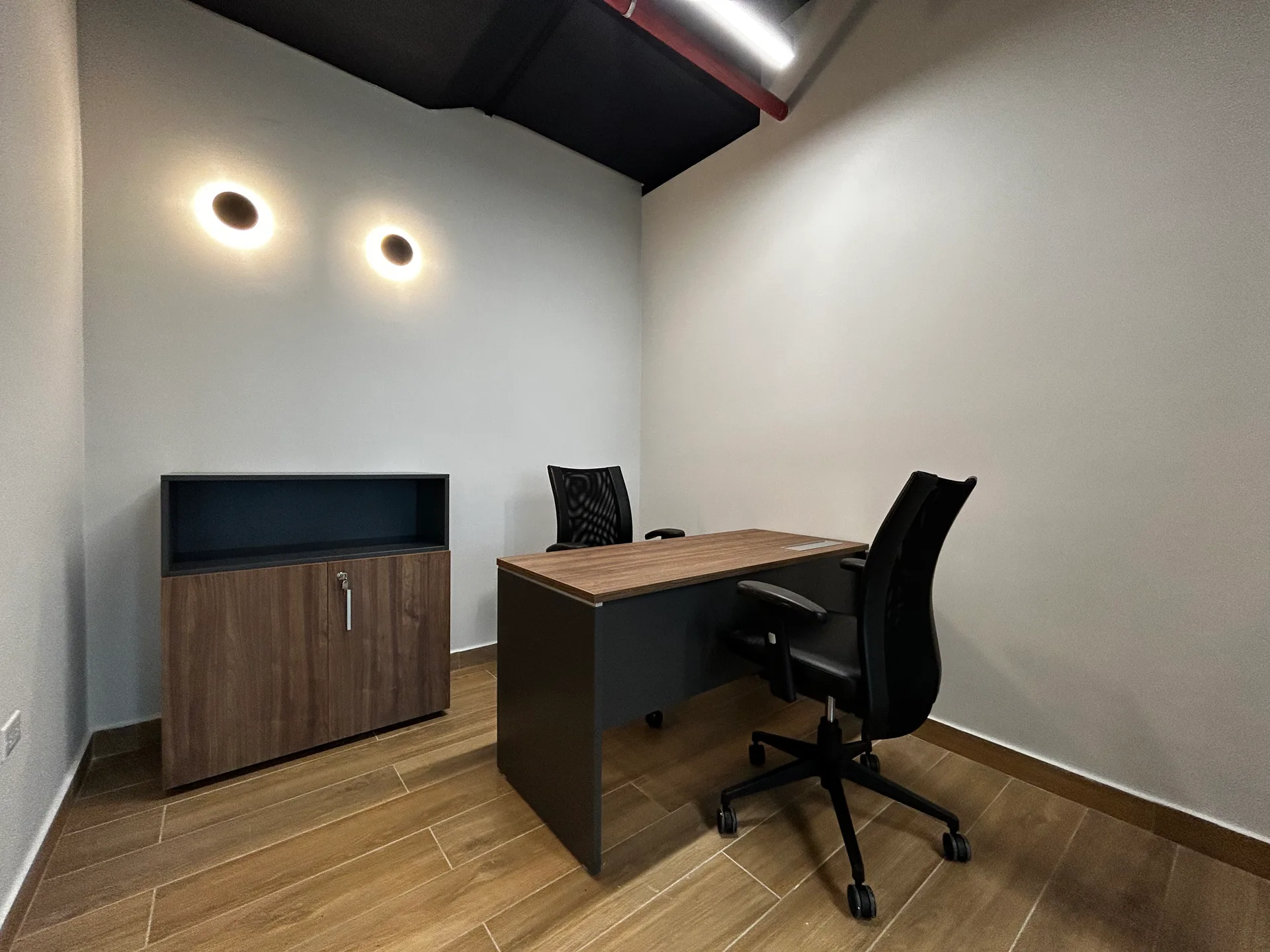 Alquiler de oficina Calle 50 Towers Financial Center  en Ciudad de Panamá – 154 m² – foto 4 de 8