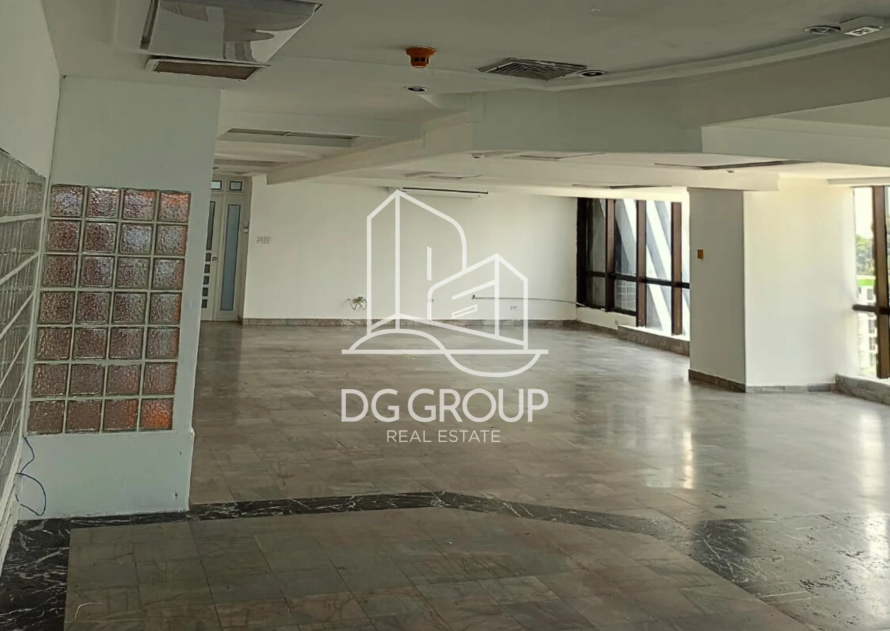 Alquiler de oficina en Avenida Balboa Torre BAC en Ciudad de Panamá – 250 m² – foto 2 de 8