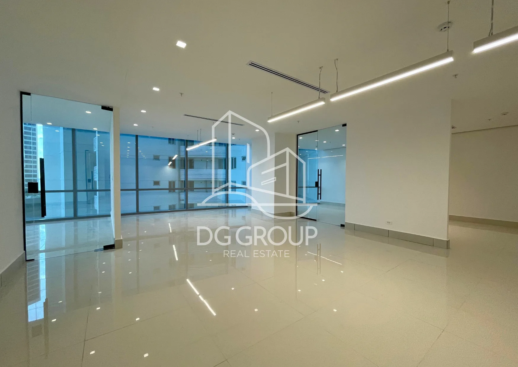 Alquiler de oficina en Costa del Este Financial Park en Ciudad de Panamá – 140 m² – foto 5 de 8