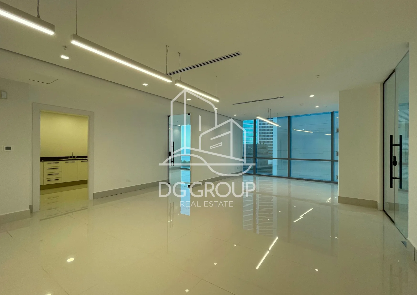 Alquiler de oficina en Costa del Este Financial Park en Ciudad de Panamá – 140 m² – foto 6 de 8