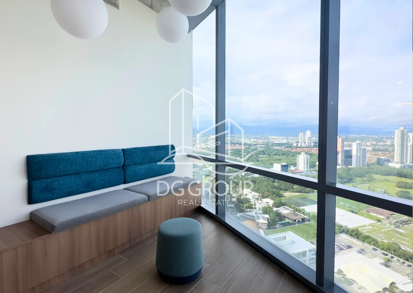 Office for Rent at Costa del Este Financial Park in Ciudad de Panamá – 154 m² – photo 2 of 8
