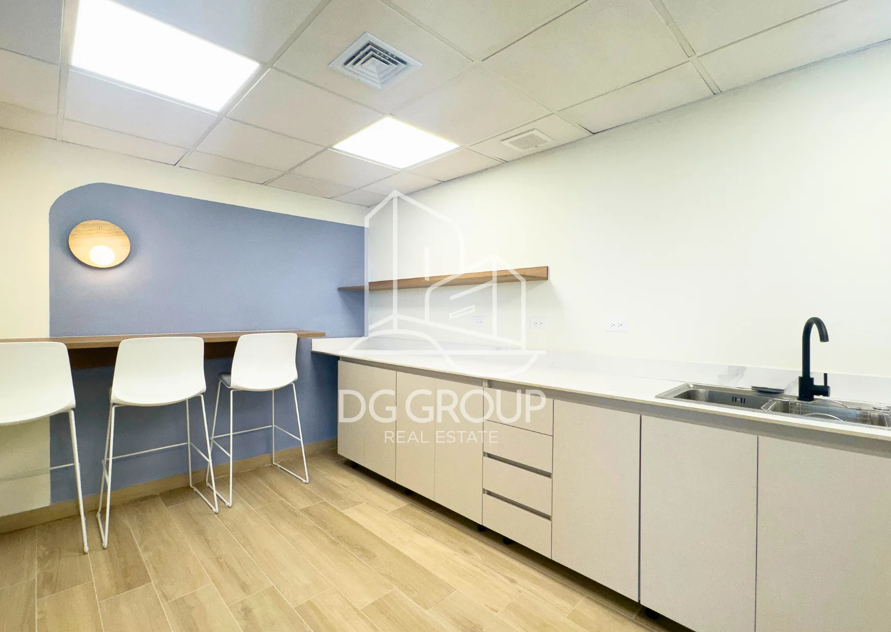 Office for Rent at Costa del Este Financial Park in Ciudad de Panamá – 154 m² – photo 7 of 8
