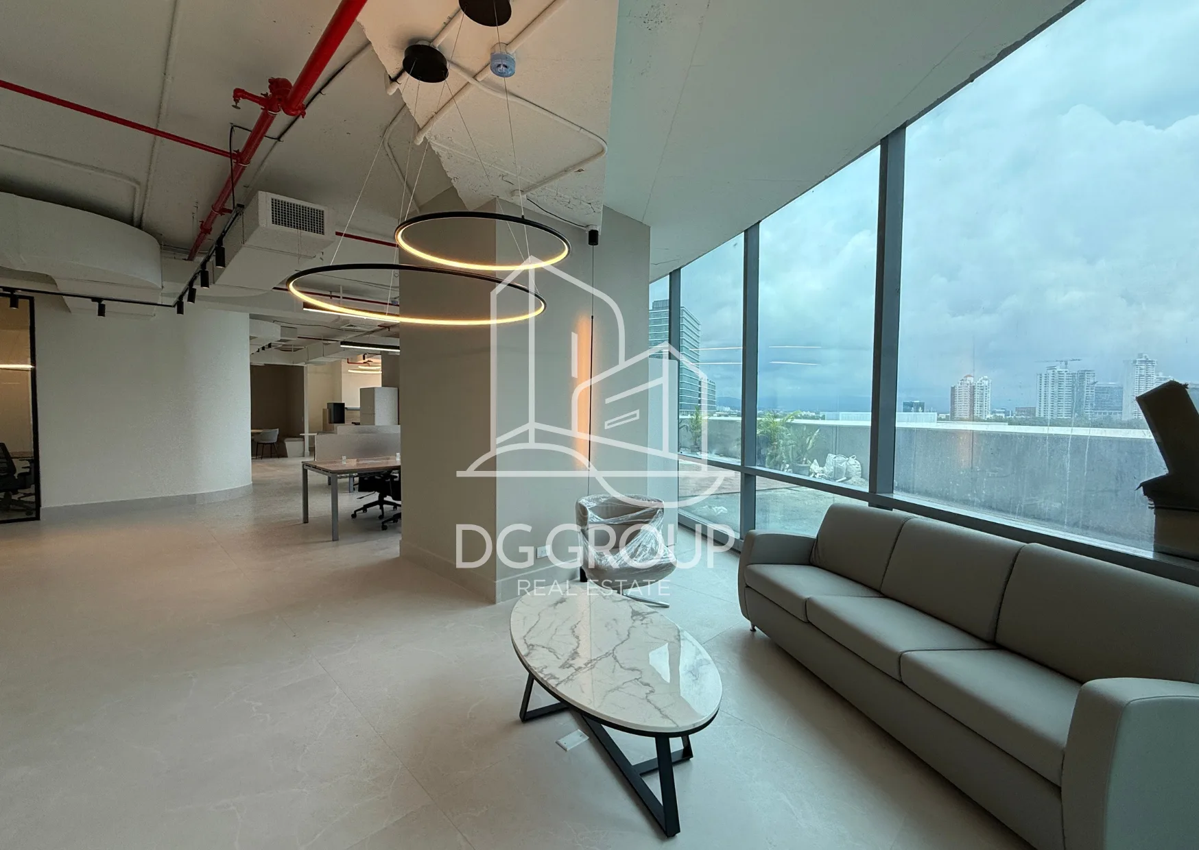 Alquiler de oficina en Costa del Este PH Financial Park en Ciudad de Panamá – 258 m² – foto 1 de 8