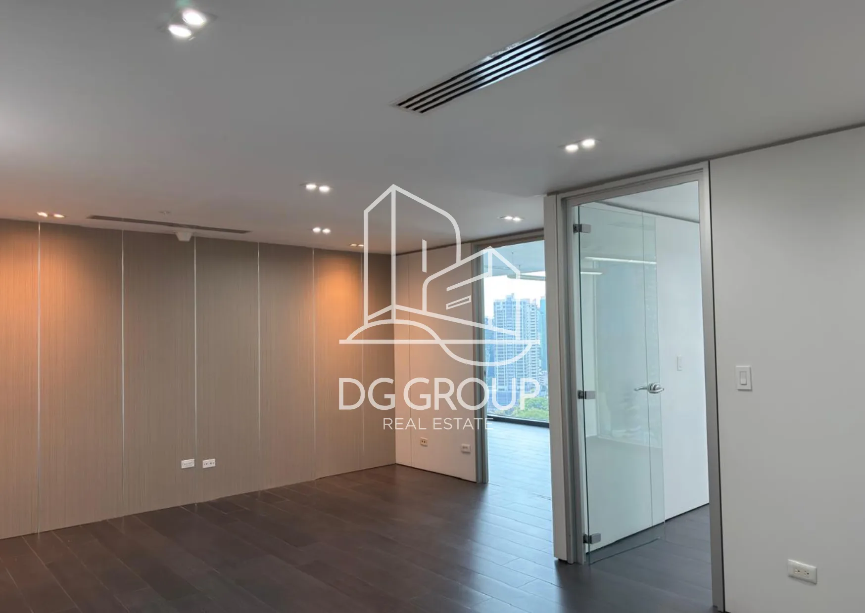 Alquiler de oficina en Punta Pacífica Oceanía Business en Ciudad de Panamá – 112 m² – foto 5 de 8