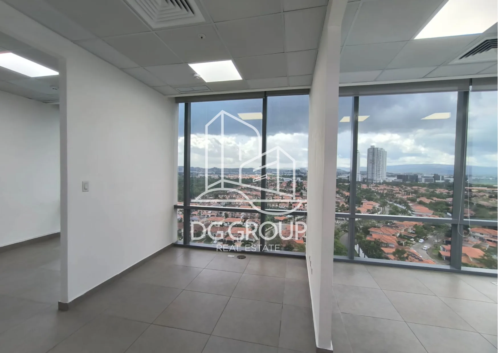 Office for Rent at Torre Times Square in Ciudad de Panamá – 50 m² – photo 3 of 8