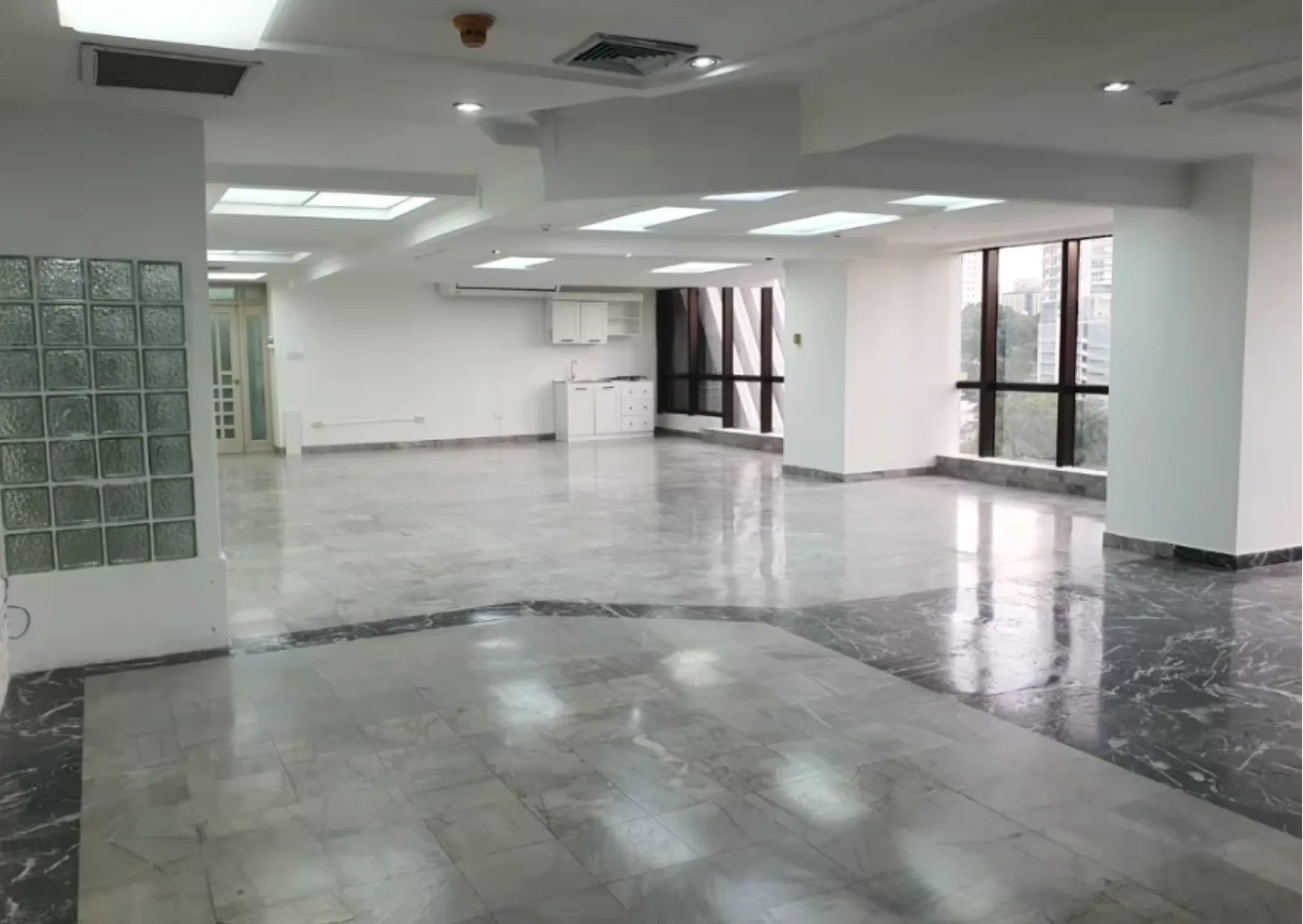Alquiler de oficinas en torre BAC en Ciudad de Panamá – 250 m² – foto 3 de 8