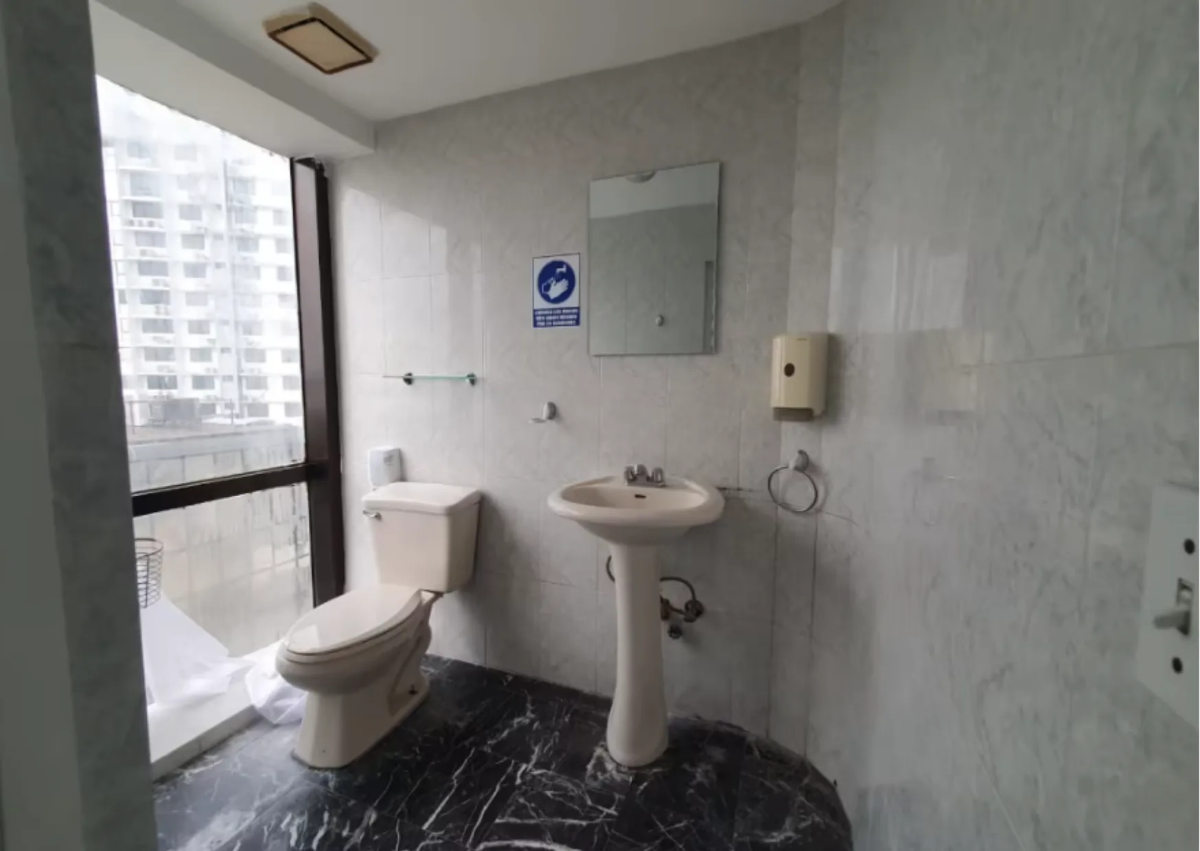 Alquiler de oficinas en torre BAC en Ciudad de Panamá – 250 m² – foto 4 de 8