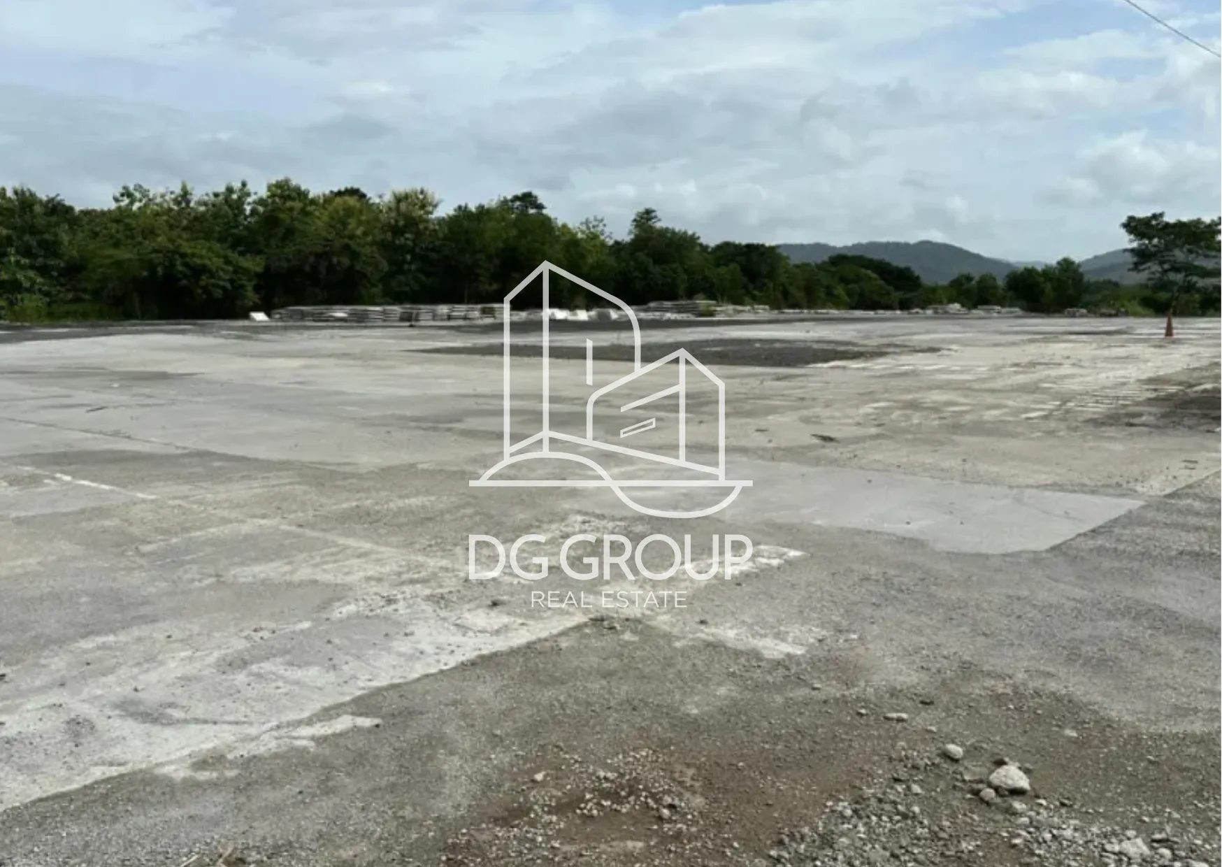 Land for Rent in Brisas del Golf in Ciudad de Panamá – 10000 m² – photo 1 of 1