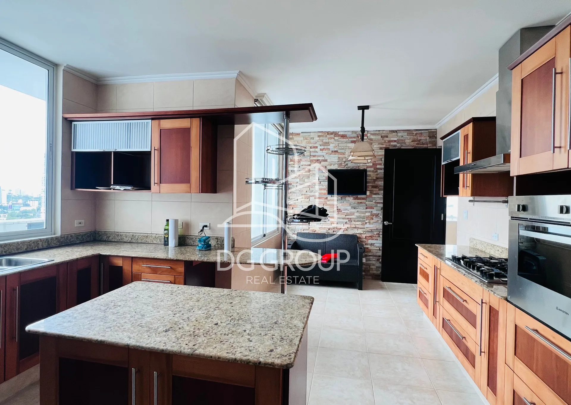 Apartamento en venta en Punta Pacífica en Ciudad de Panamá – 230 m², 3 recámaras – foto 7 de 8