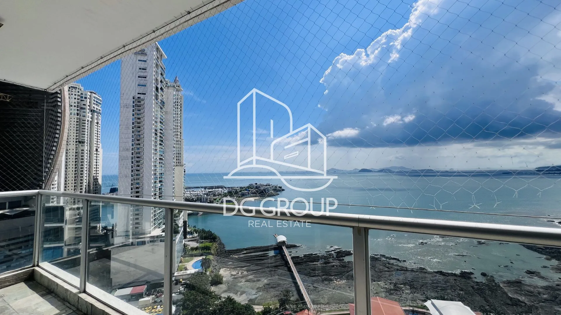 Apartamento Venta Punta Pacífica Q Tower  en Ciudad de Panamá – 370 m² – foto 1 de 5