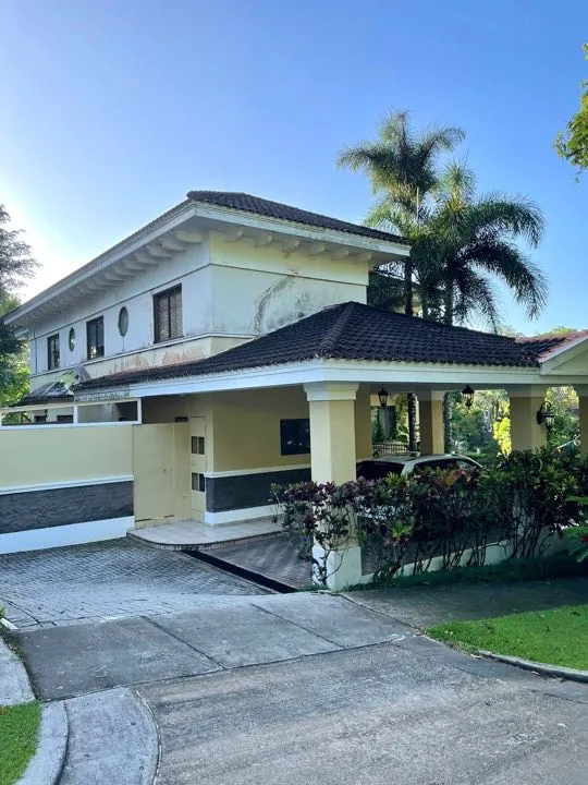 House for Sale in Camino de Cruces en Ciudad de Panamá – 1246 m², 4 recámaras – foto 2 de 8