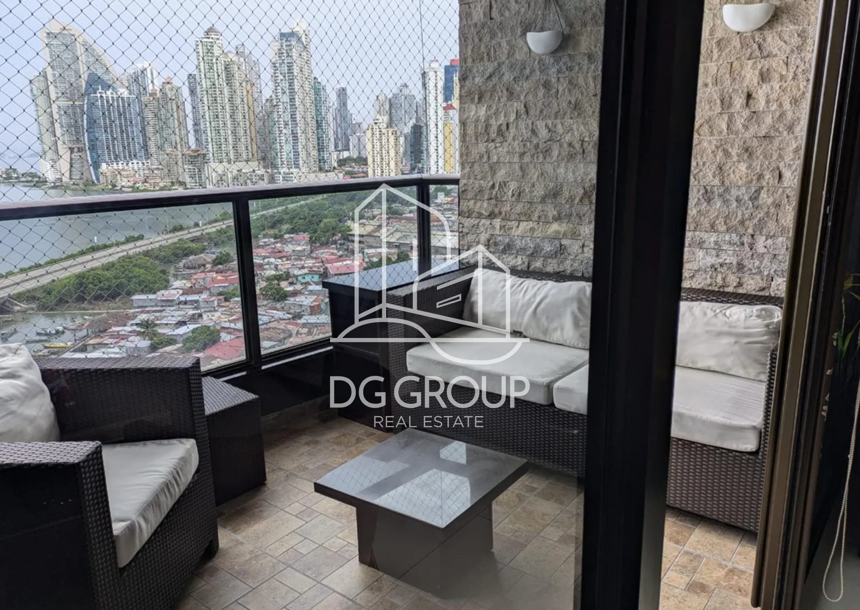 Venta Apartamento en San Francisco Bay  en Ciudad de Panamá – 3 recámaras – foto 2 de 8