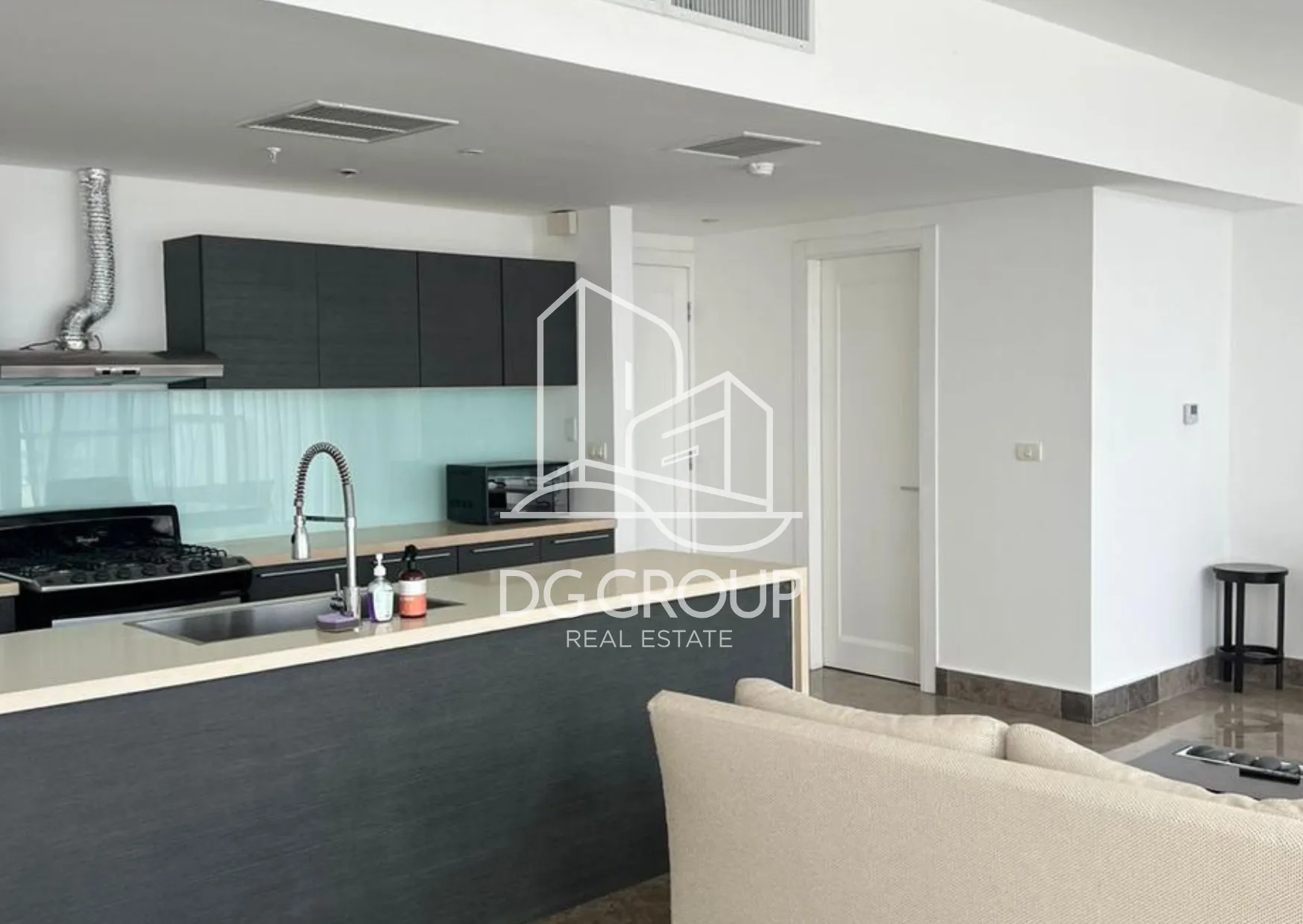 Venta de Apartamento en Avenida Balboa Ph Yoo en Ciudad de Panamá – 1 recámaras – foto 3 de 8