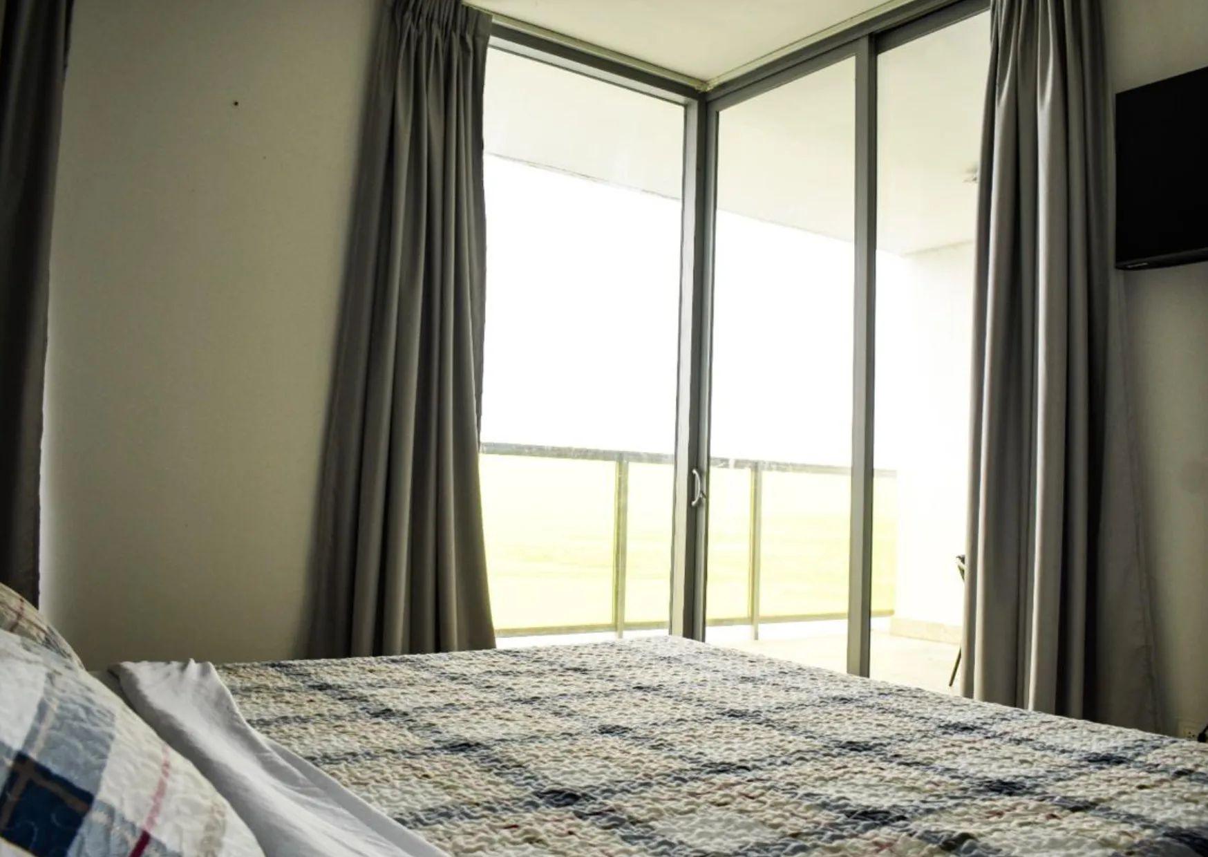 Venta de apartamento en Avenida Balboa PH Yoo Panamá en Ciudad de Panamá – 170 m², 2 recámaras – foto 3 de 8