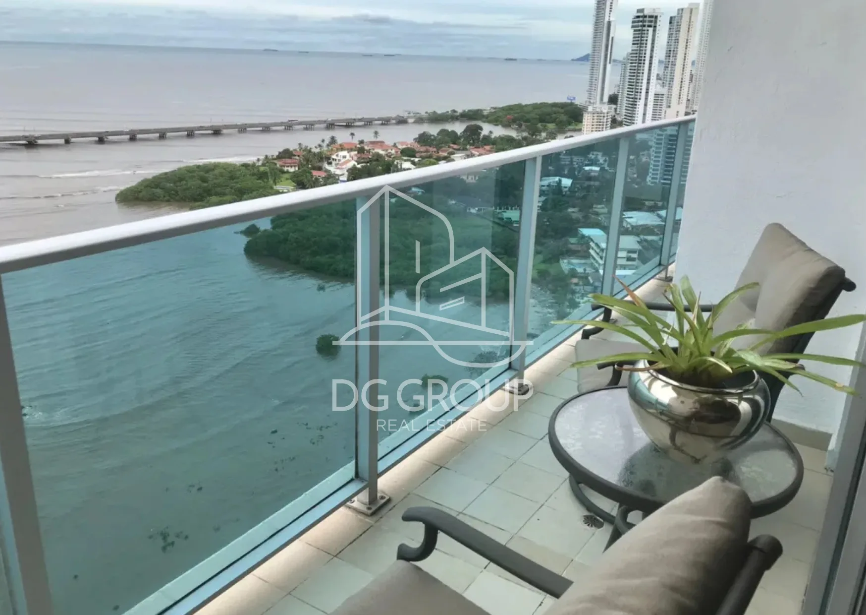 Venta de apartamento en Coco del Mar  en Ciudad de Panamá – 95 m², 1 recámaras – foto 1 de 8