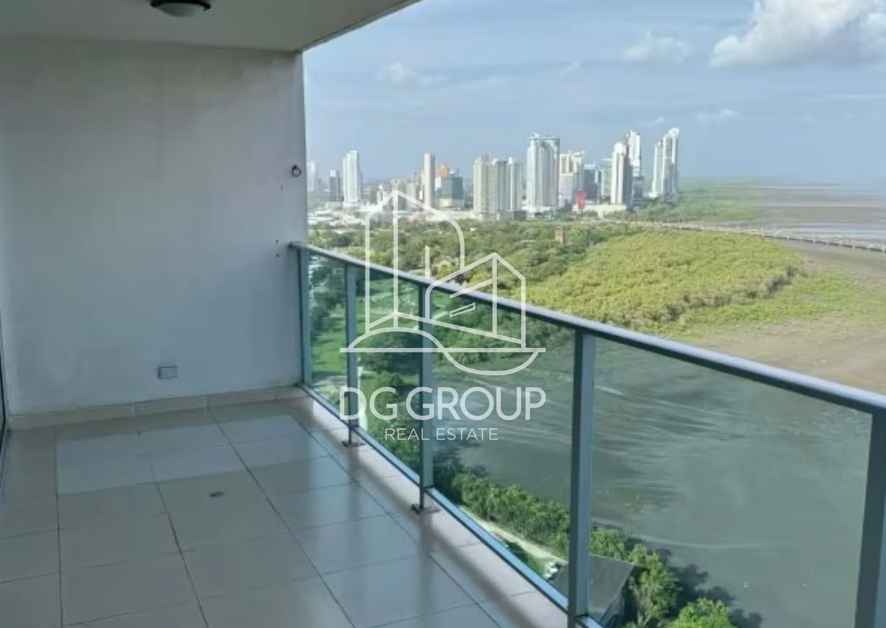 VENTA DE APARTAMENTO EN COCO DEL MAR PH NAUTICA en Ciudad de Panamá – 148 m², 2 recámaras – foto 2 de 8