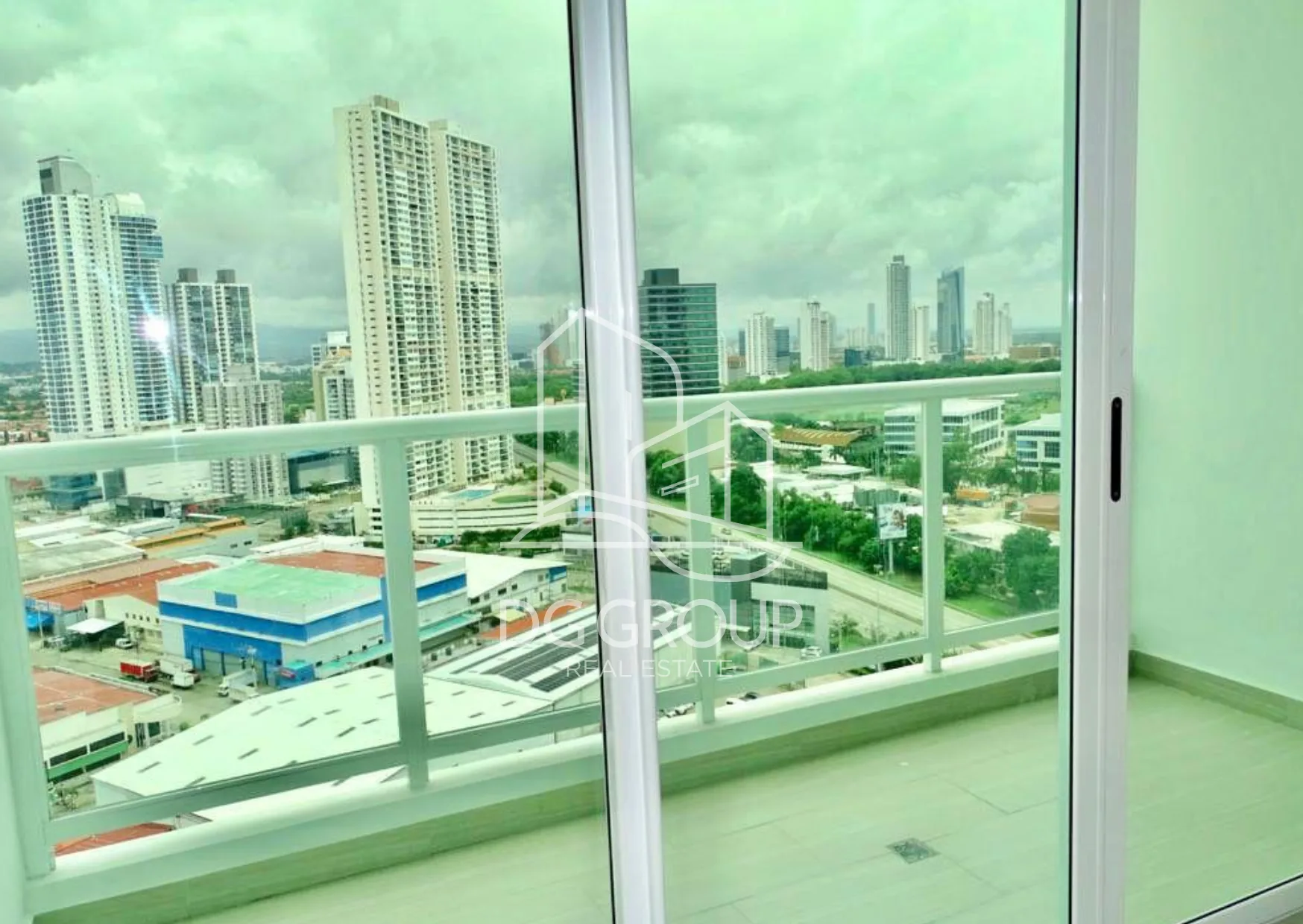 Venta de apartamento en Costa del Este PH Asia en Ciudad de Panamá – 136 m², 3 recámaras – foto 3 de 8
