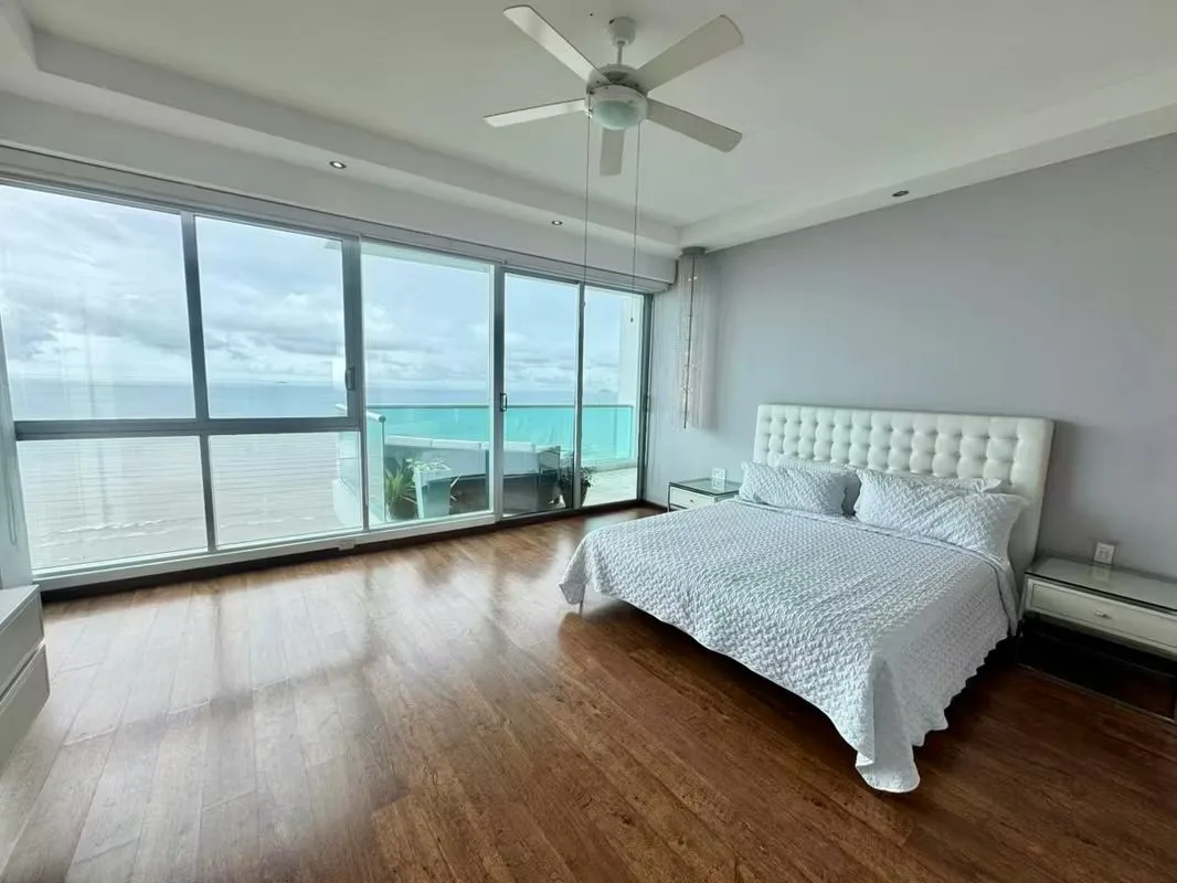 Venta de apartamento en Costa del Este PH Ocean One en Ciudad de Panamá – 420 m², 4 recámaras – foto 3 de 8
