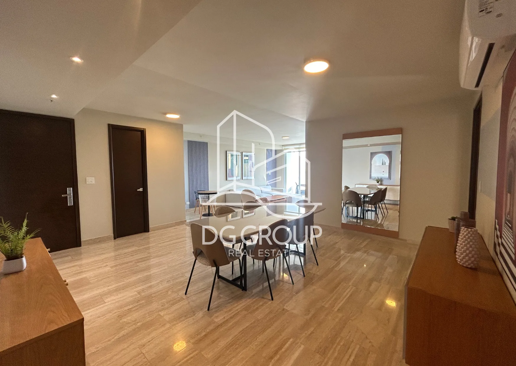 Venta de apartamento en Costa del Este PH The Regent en Ciudad de Panamá – 202 m², 3 recámaras – foto 2 de 8