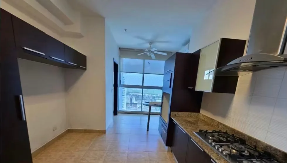 Apartment for Sale in Costa Del Este, PH Titanium in Ciudad de Panamá – 397 m², 3 bedrooms – photo 6 of 8