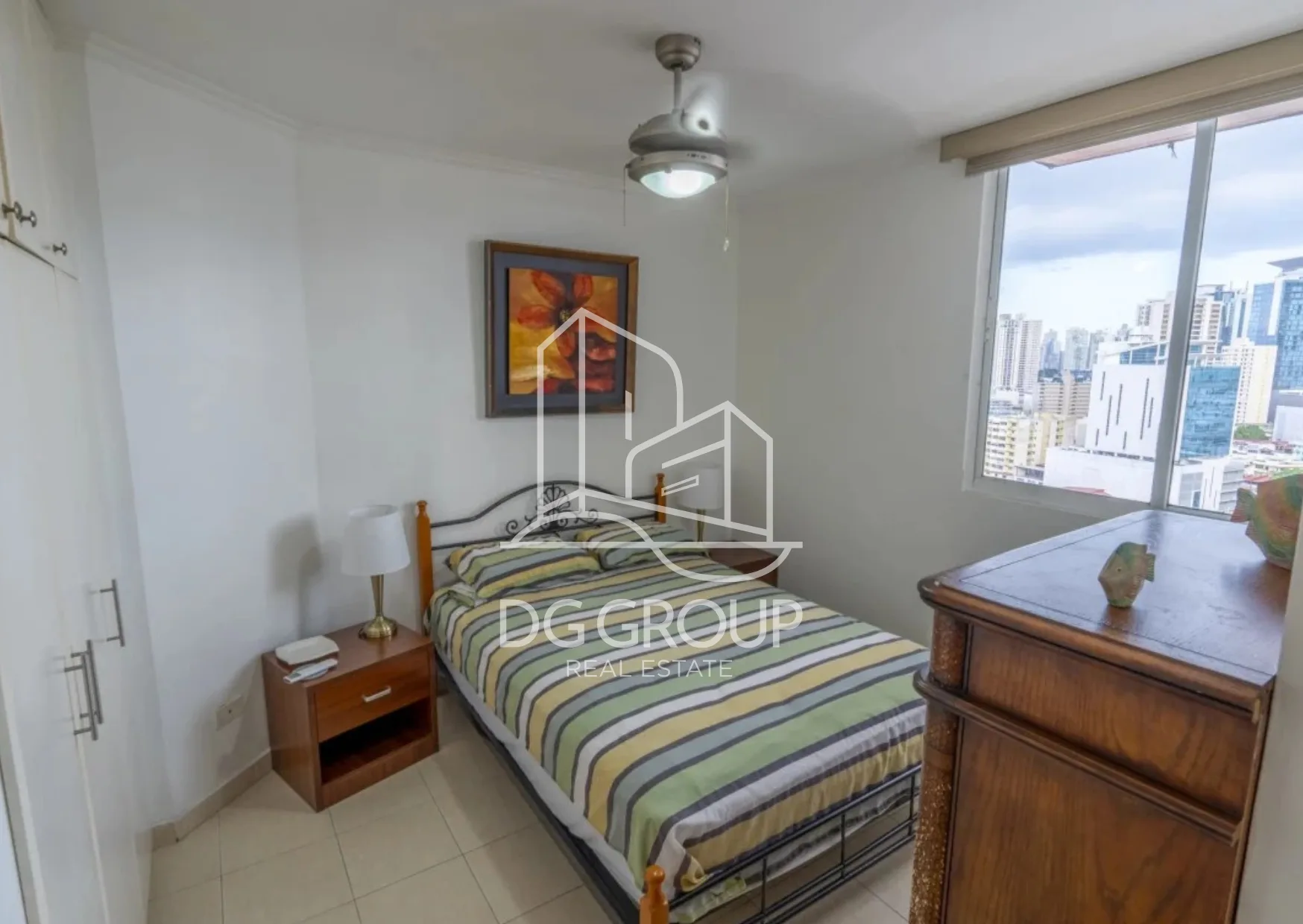 Venta de apartamento en El Cangrejo en Ciudad de Panamá – 120 m², 3 recámaras – foto 3 de 8