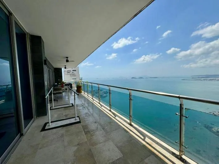 Venta de apartamento en Punta Pacífica PH Aqualina en Ciudad de Panamá – 388 m², 3 recámaras – foto 1 de 8