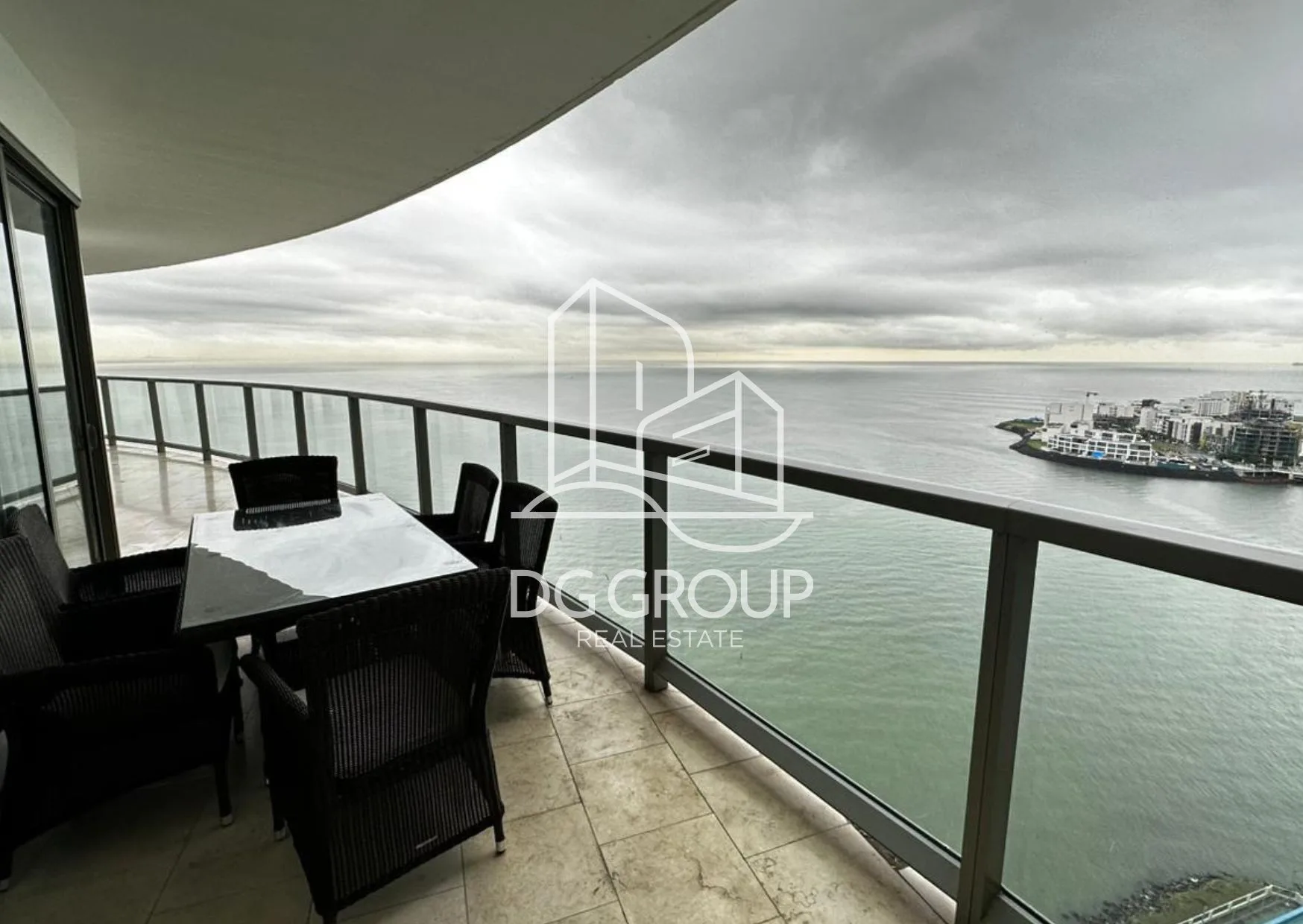 Venta de apartamento en Punta Pacifica PH The Ocean Club  en Ciudad de Panamá – 183 m², 2 recámaras – foto 1 de 8