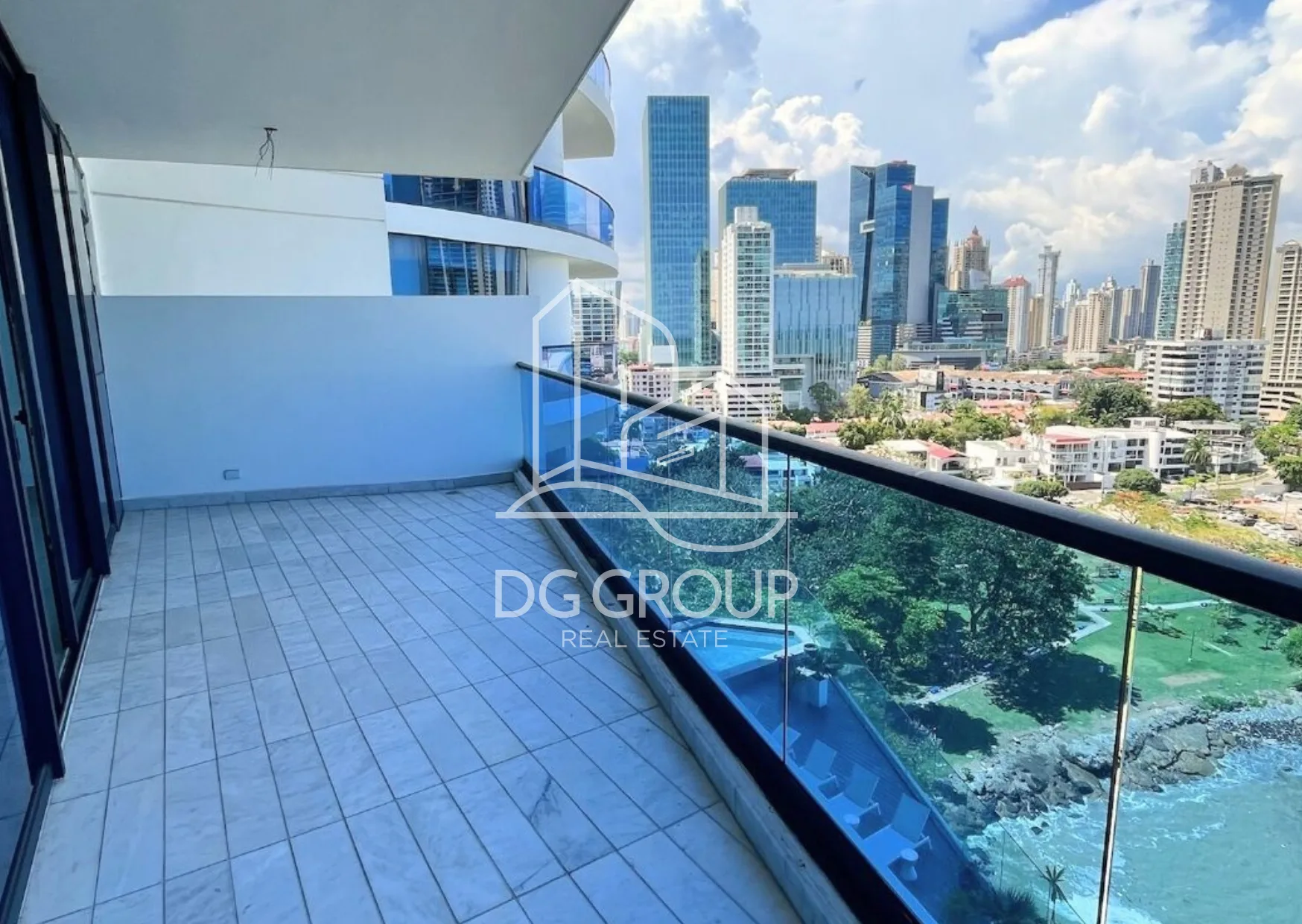 Venta de apartamento en Punta Paitilla PH Ocean Front en Ciudad de Panamá – 320 m², 3 recámaras – foto 3 de 8