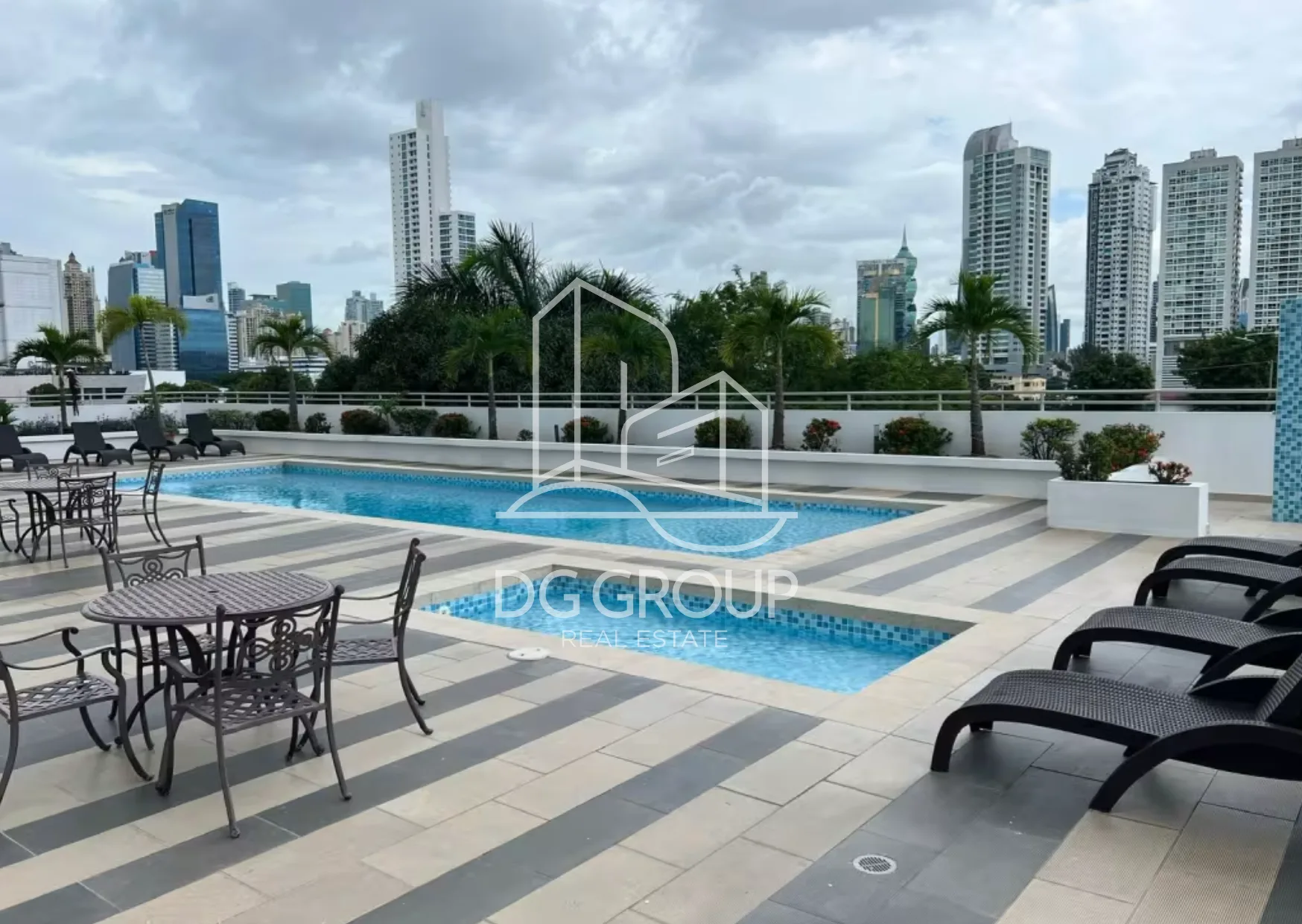 Venta de apartamento en San Francisco PH Infinity en Ciudad de Panamá – 153 m², 3 recámaras – foto 1 de 8