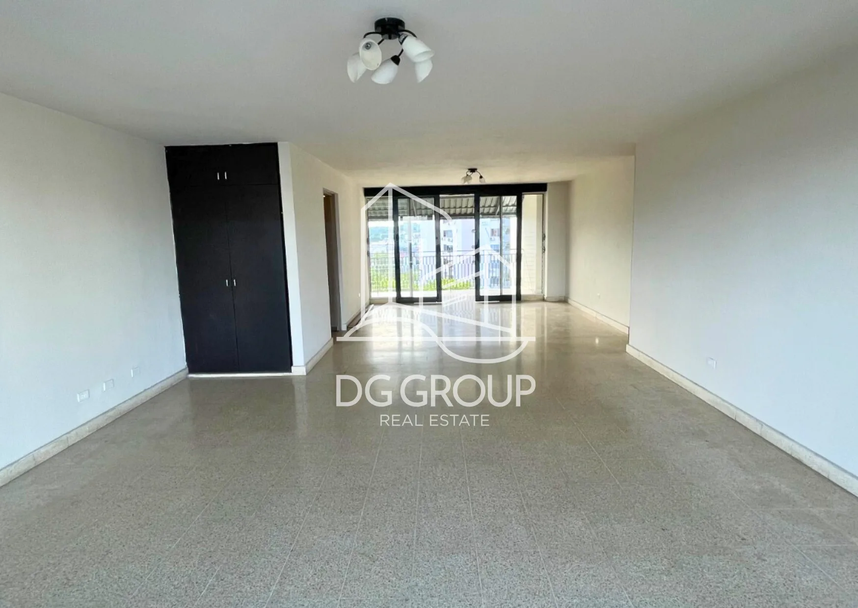 Venta de apartamento en Vía Argentina en Ciudad de Panamá – 232 m², 3 recámaras – foto 1 de 8