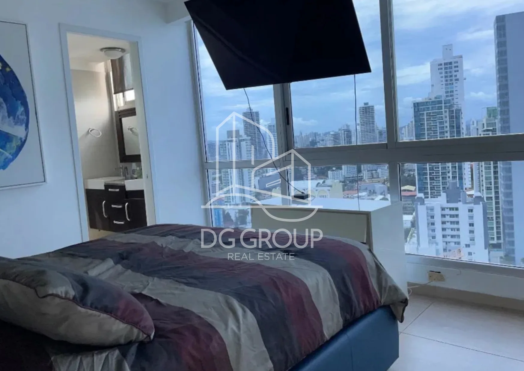 Venta de apartamento Linea Blanca en Avenida Balboa  en Ciudad de Panamá – 126 m², 3 recámaras – foto 6 de 8