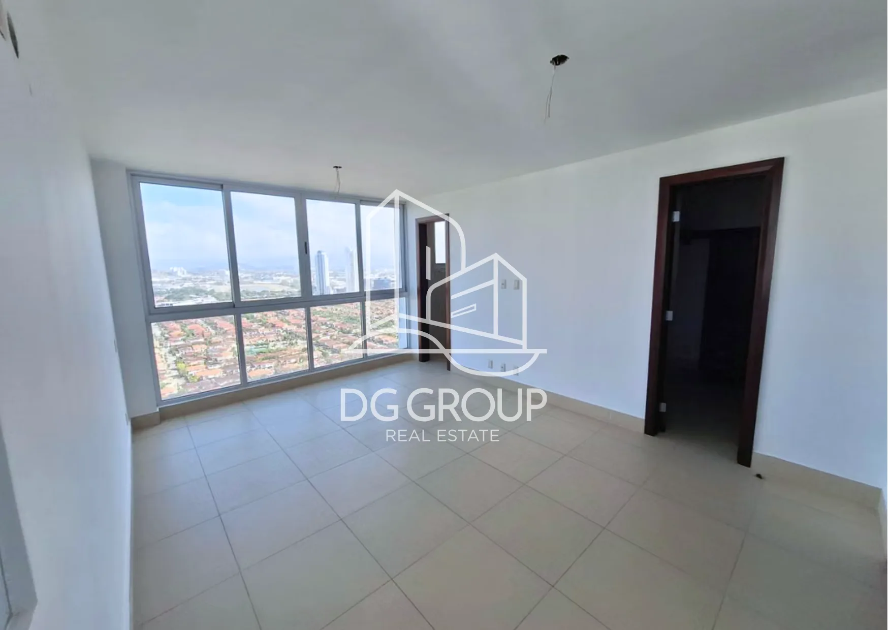 Venta de Apartamento PH Breeze en Ciudad de Panamá – 242 m², 3 recámaras – foto 2 de 8