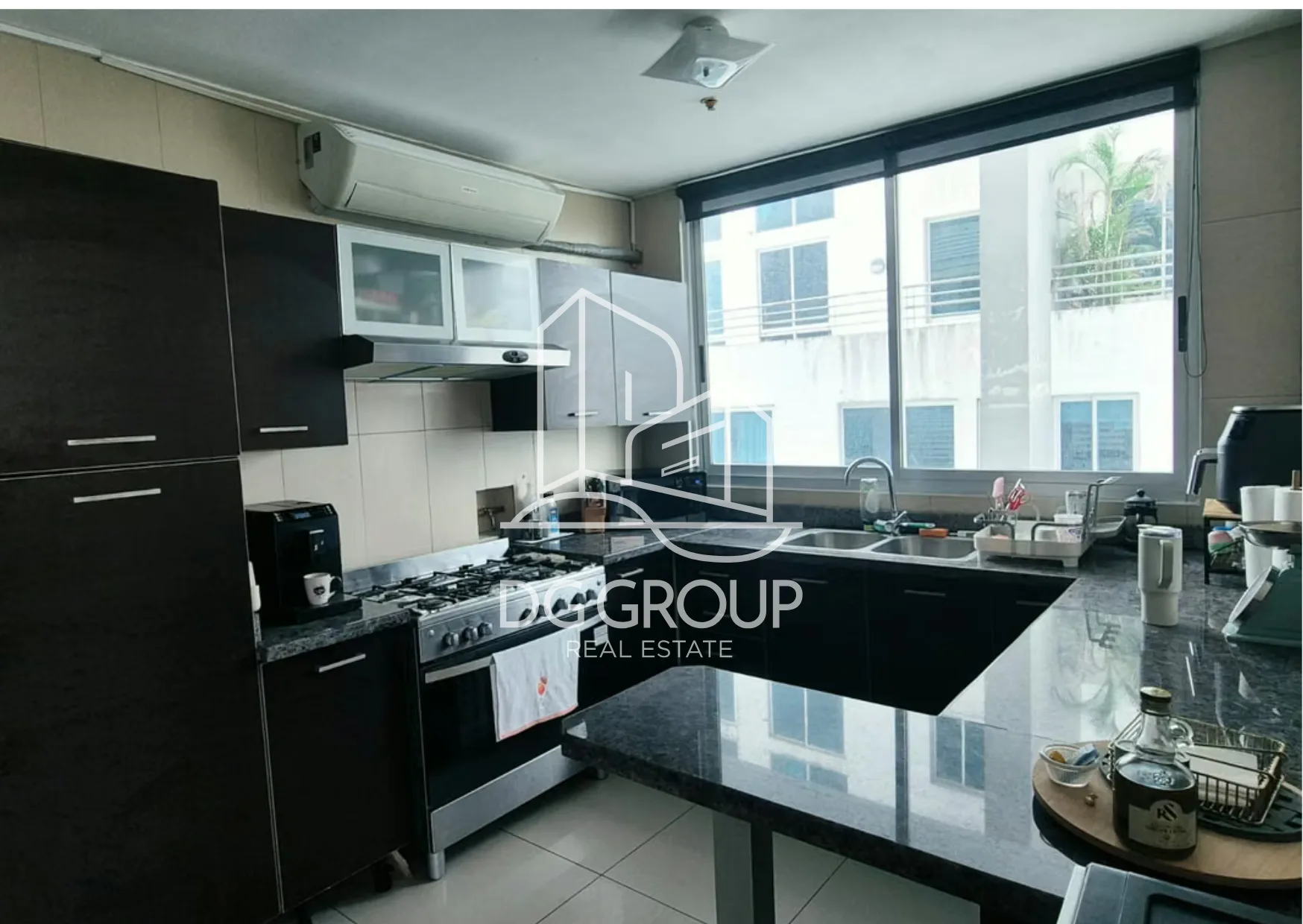 Venta de Apartamento PH Latitude en Ciudad de Panamá – 220 m², 3 recámaras – foto 2 de 8