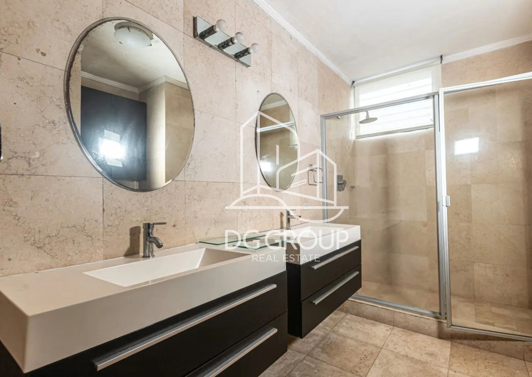 Venta de Apartamento PH Los Delfines  en Ciudad de Panamá – 280 m², 3 recámaras – foto 5 de 8