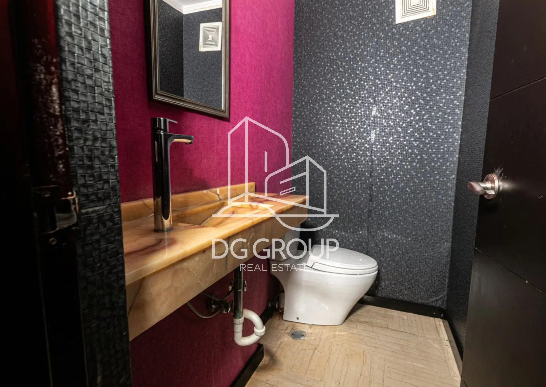 Venta de Apartamento PH Los Delfines  en Ciudad de Panamá – 280 m², 3 recámaras – foto 8 de 8