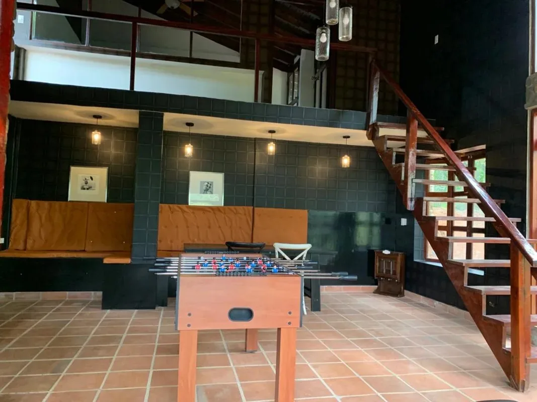 Venta de casa campestre en Altos de Cerro Azul en Ciudad de Panamá – 2500 m², 5 recámaras – foto 6 de 8