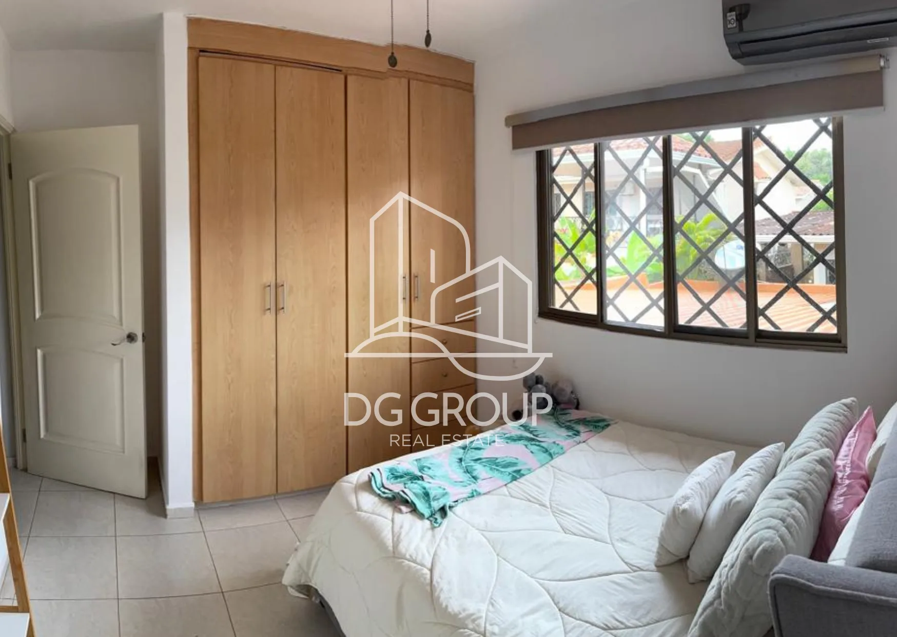 Venta de Casa Dúplex en Albrook Ville Di Firenze en Ciudad de Panamá – 240 m², 3 recámaras – foto 7 de 8