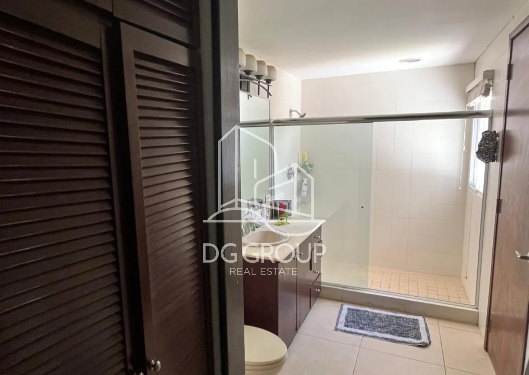 Venta de casa en Ancón Llanos de Curundú en Ciudad de Panamá – 300 m², 4 recámaras – foto 7 de 8
