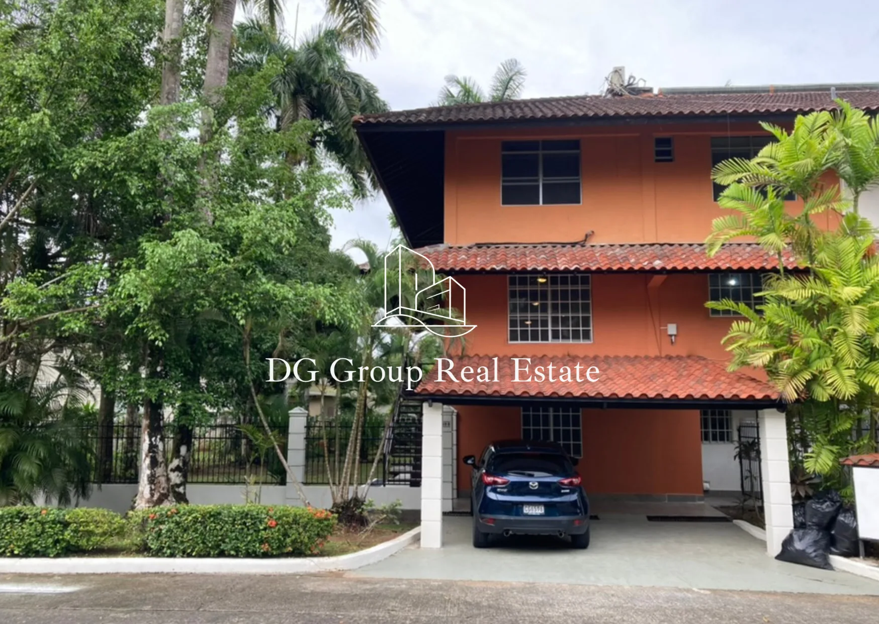 House for Sale in Clayton in Ciudad de Panamá – 400 m², 4 bedrooms – photo 1 of 8